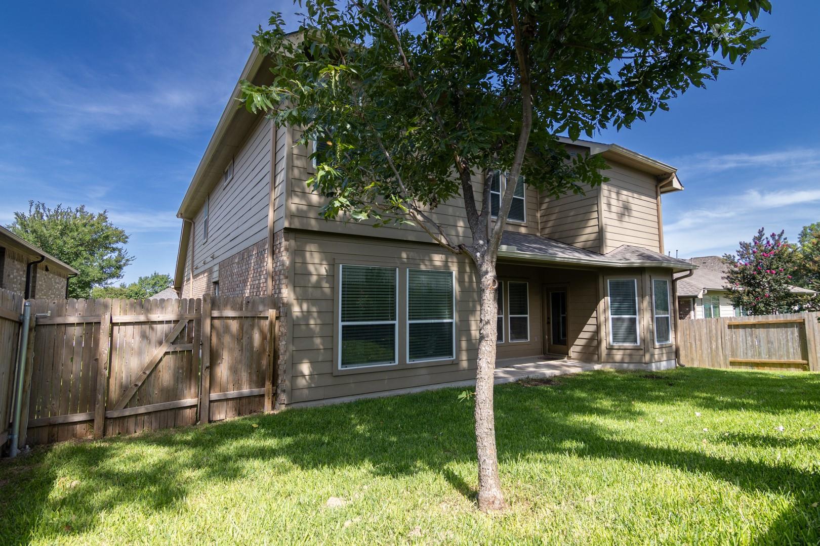 2538 Ravenwood Dr, Round Rock, TX 78665