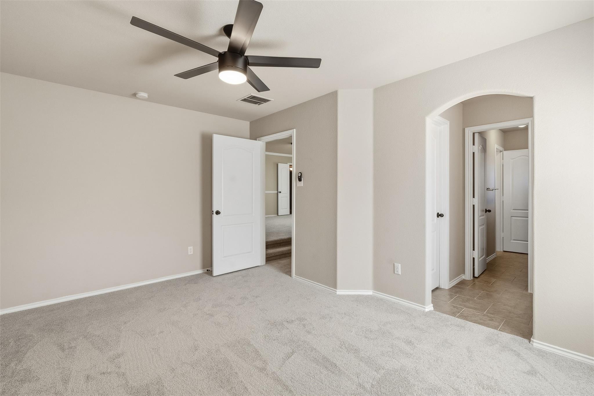 2538 Ravenwood Dr, Round Rock, TX 78665