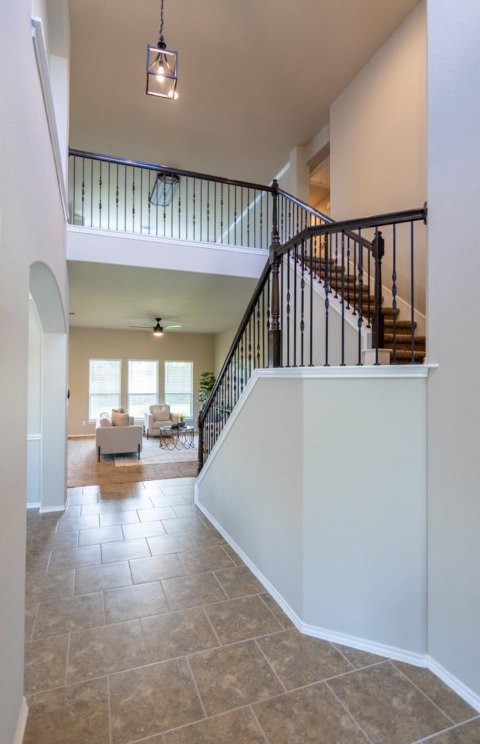 2538 Ravenwood Dr, Round Rock, TX 78665