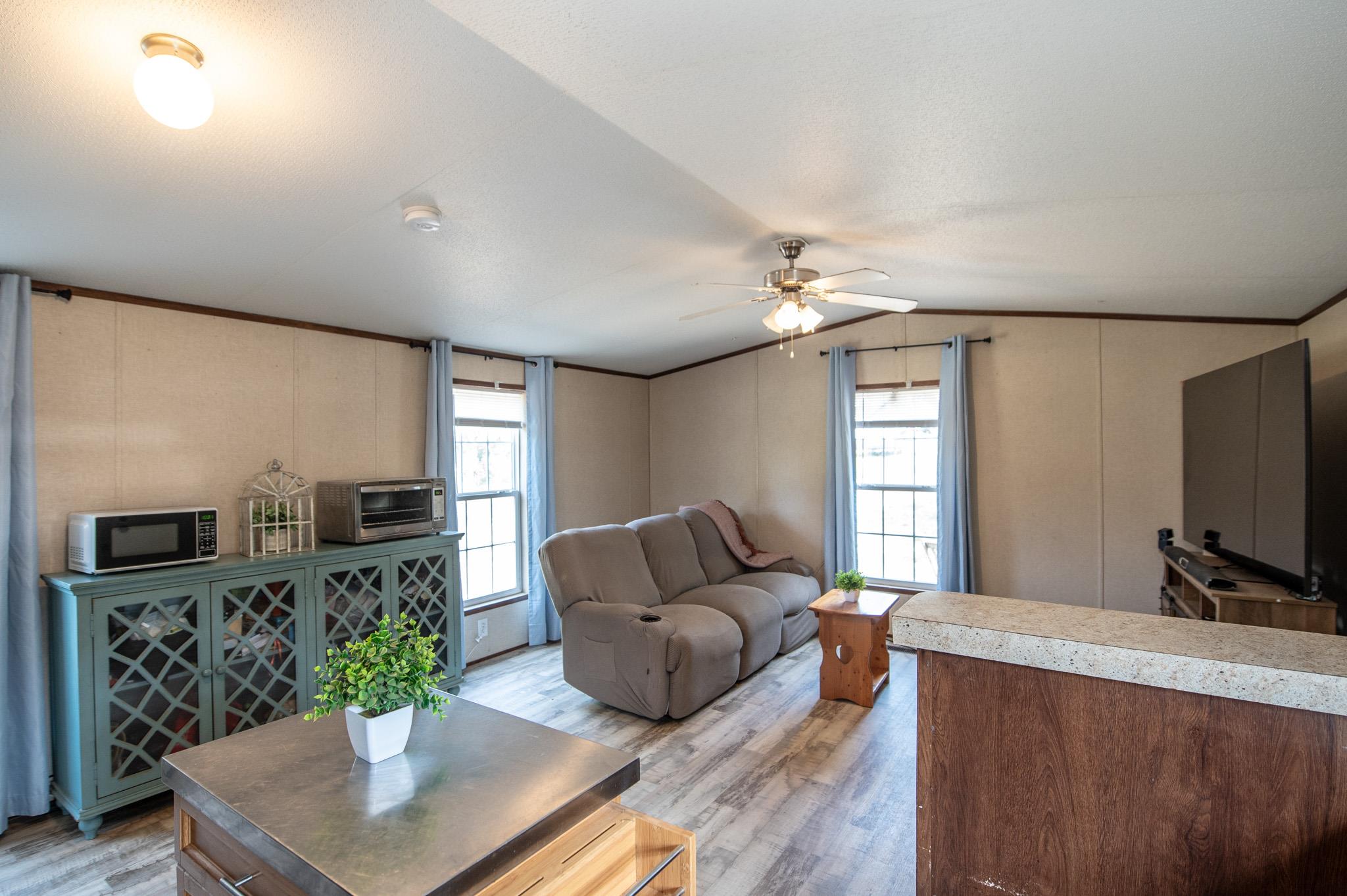 11790 Silver Springs Rd, Rockdale, TX 76567