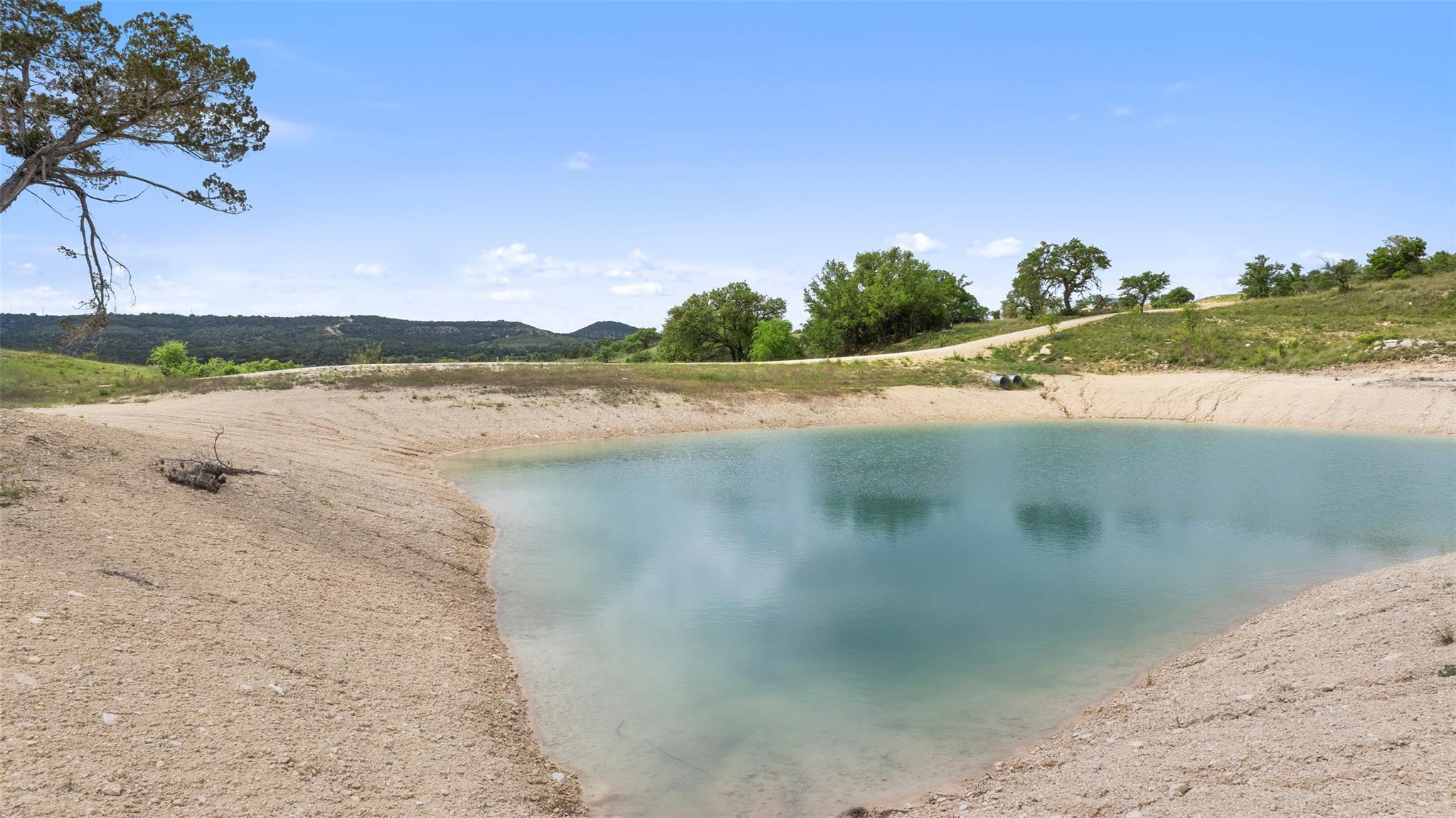 628 Antelope Cv, Blanco, TX 78606