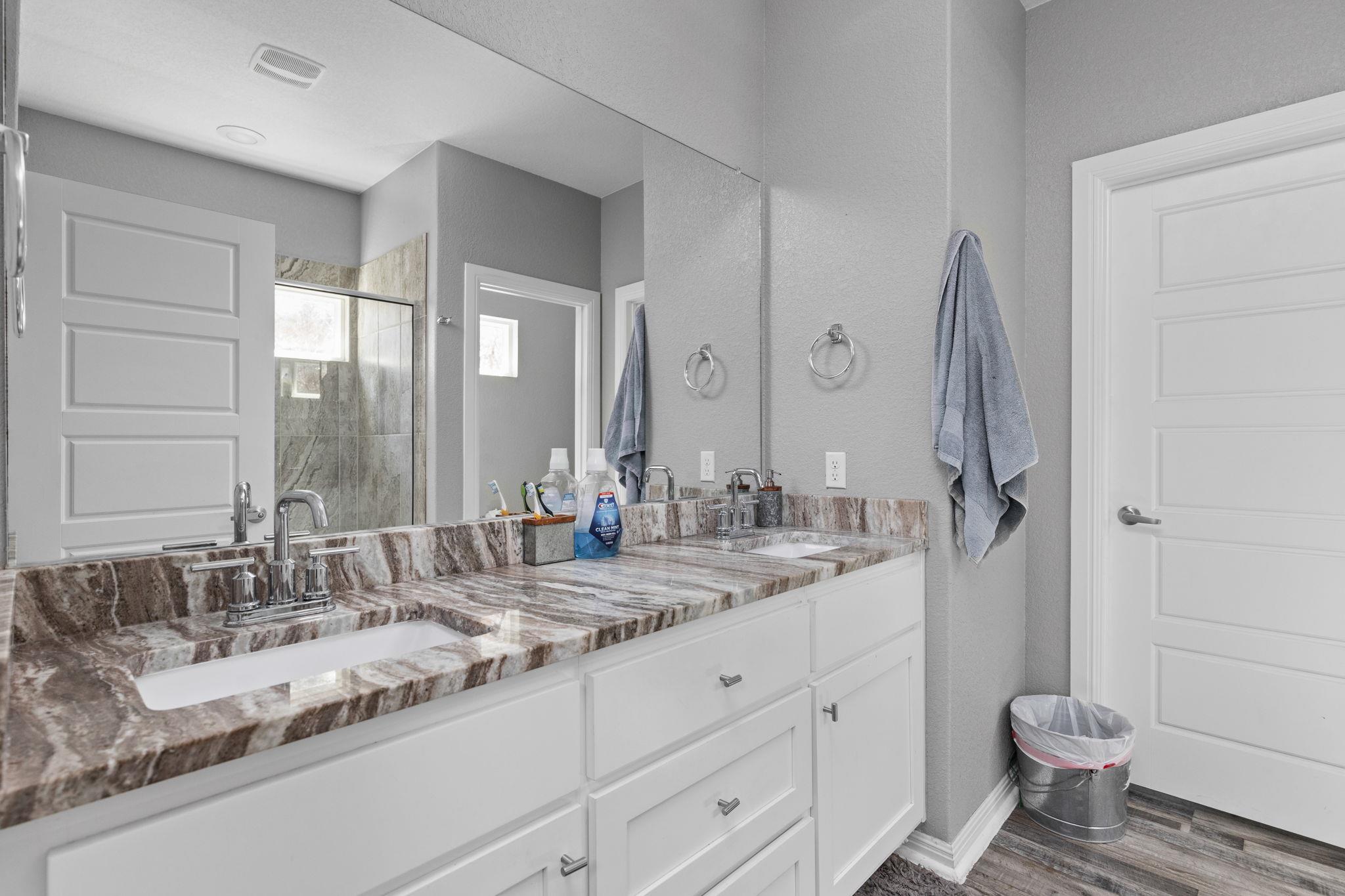 20601 Buckskin Rdg, Lago Vista, TX 78645