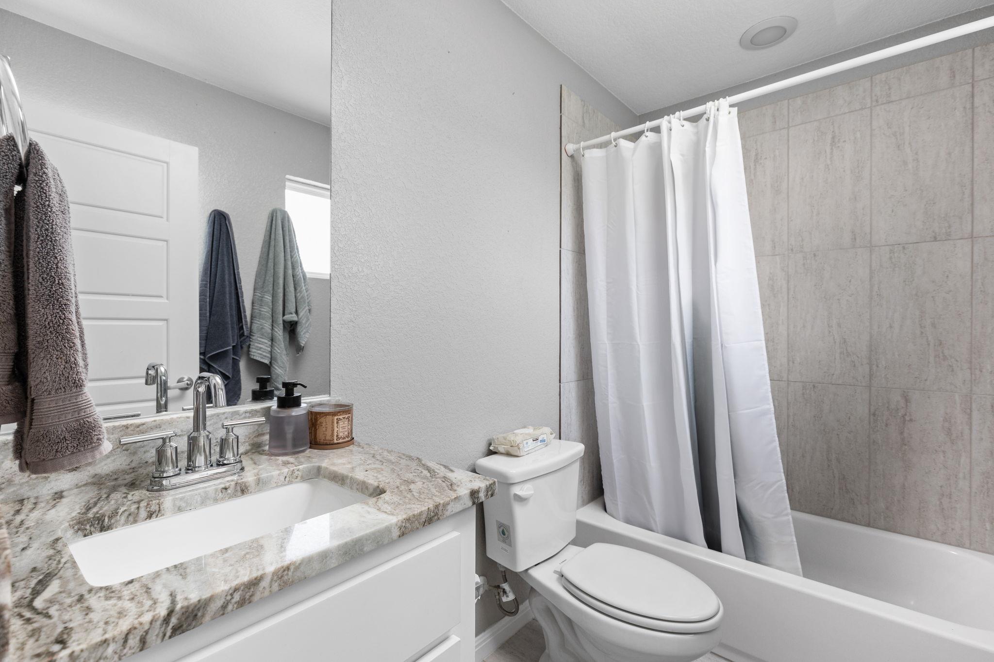 20601 Buckskin Rdg, Lago Vista, TX 78645