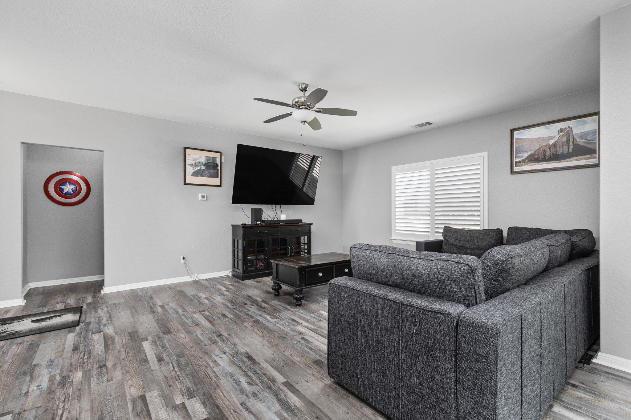20601 Buckskin Rdg, Lago Vista, TX 78645
