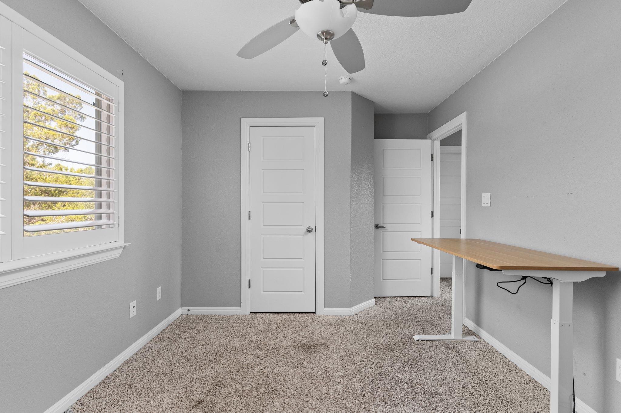 20601 Buckskin Rdg, Lago Vista, TX 78645