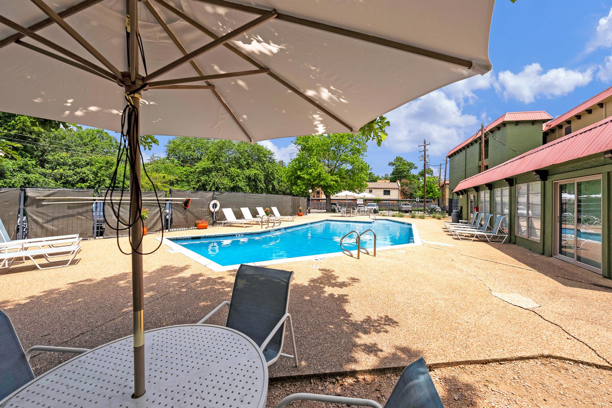 2211 Lawnmont Ave # 116, Austin, TX 78756