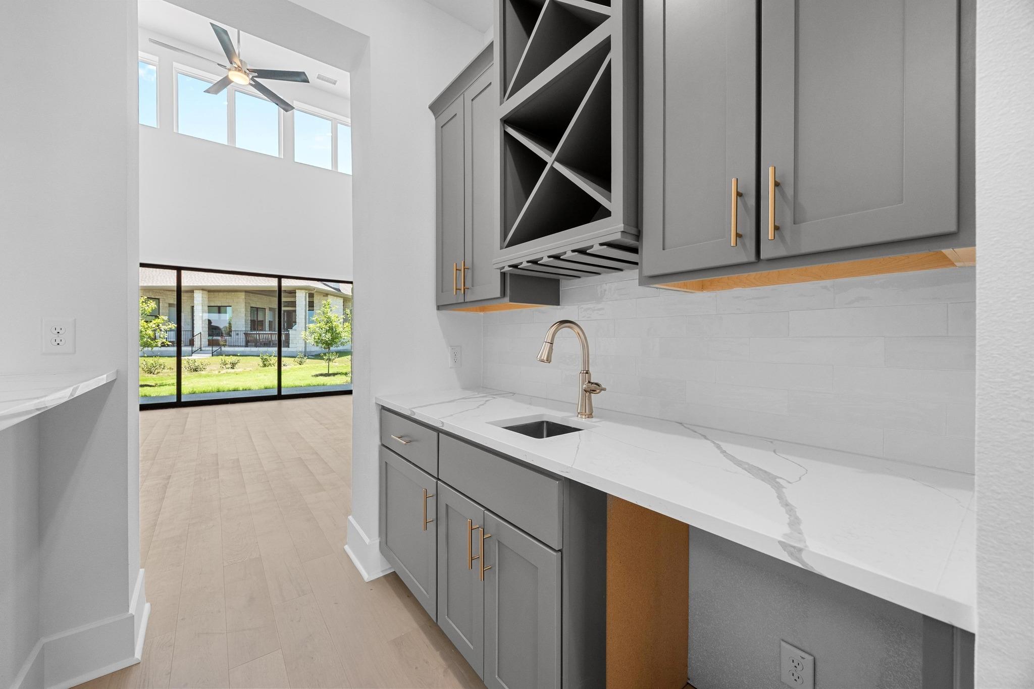 909 Bristol Creek Bnd, Lakeway, TX 78738