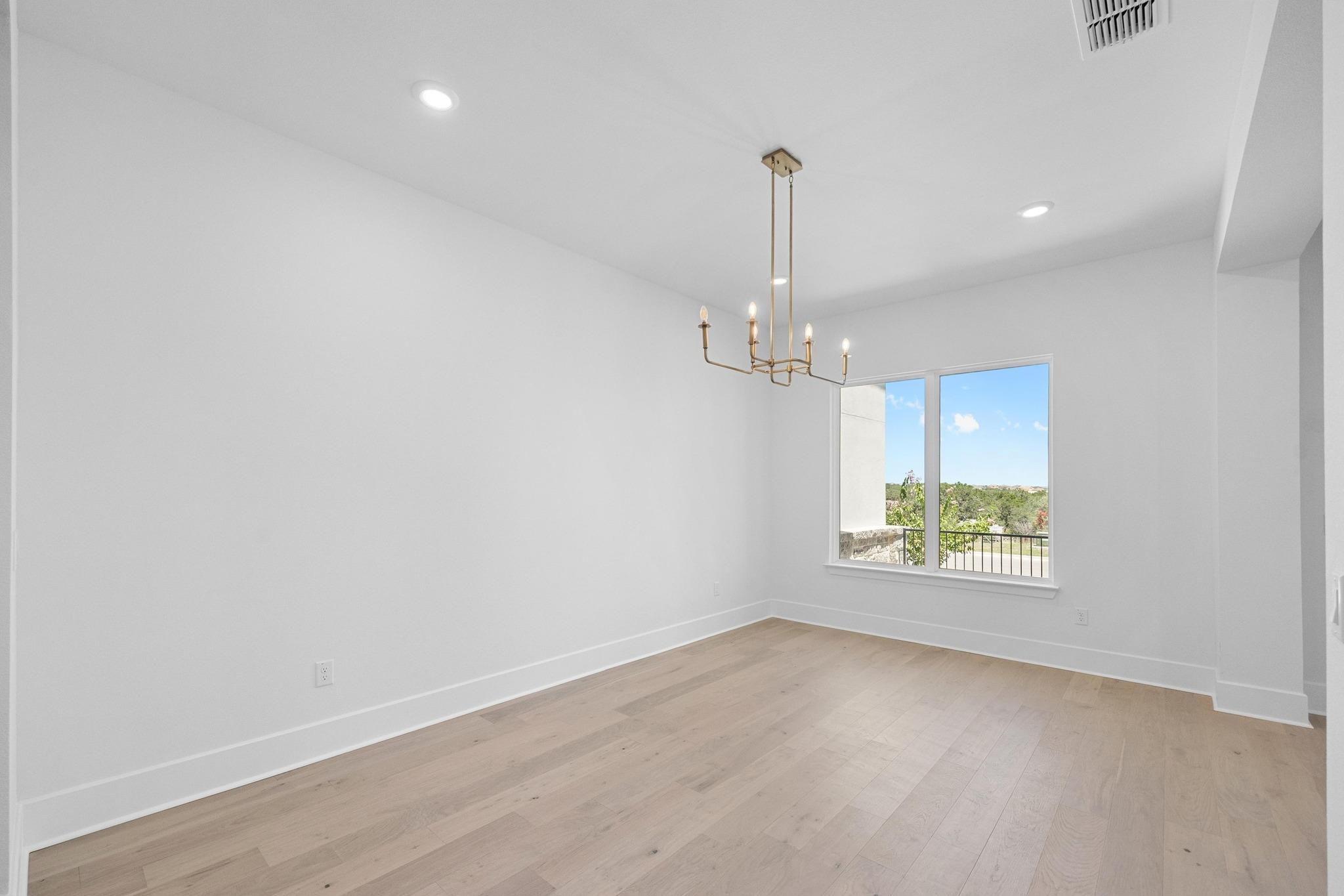 909 Bristol Creek Bnd, Lakeway, TX 78738