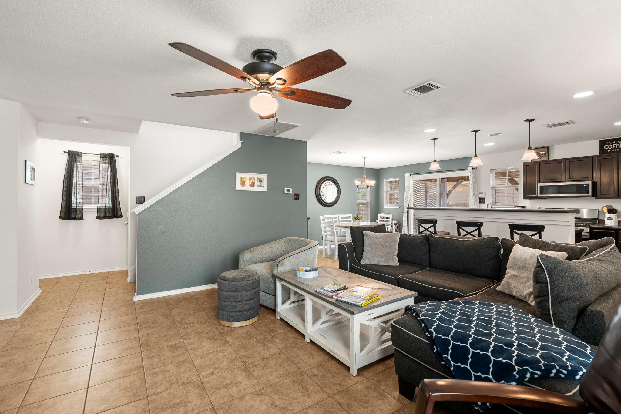 1051 Dorn, Kyle, TX 78640