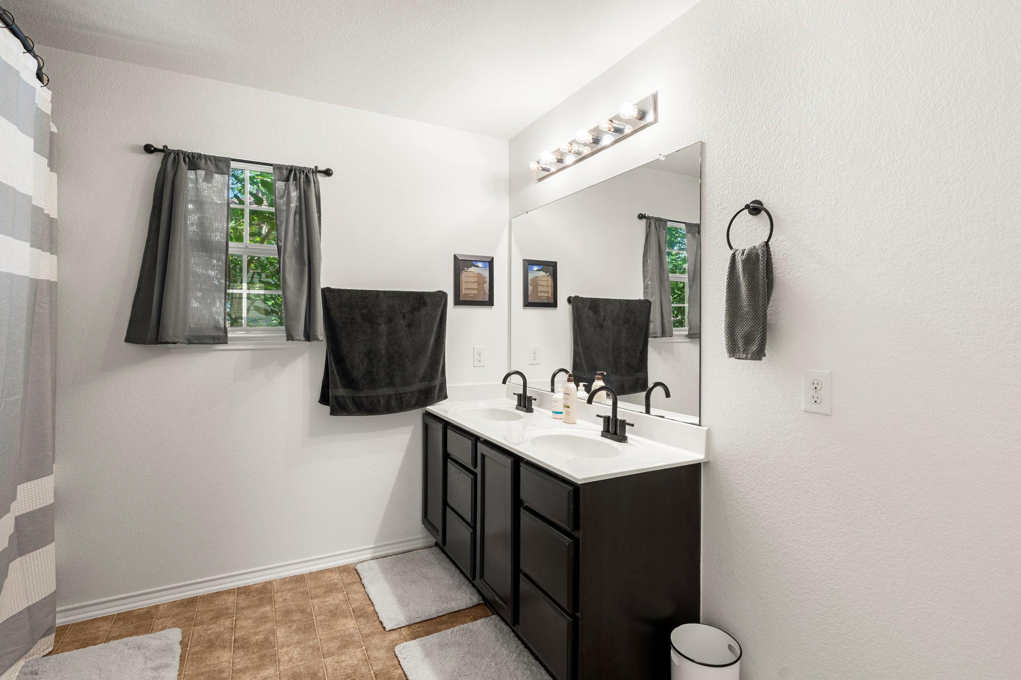 1051 Dorn, Kyle, TX 78640