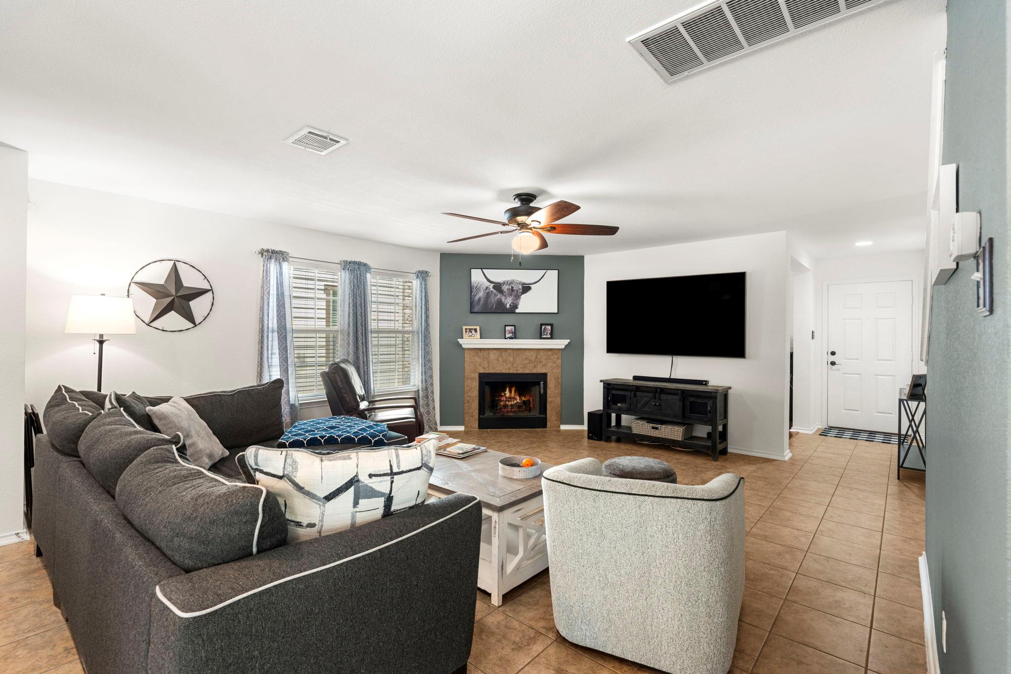 1051 Dorn, Kyle, TX 78640