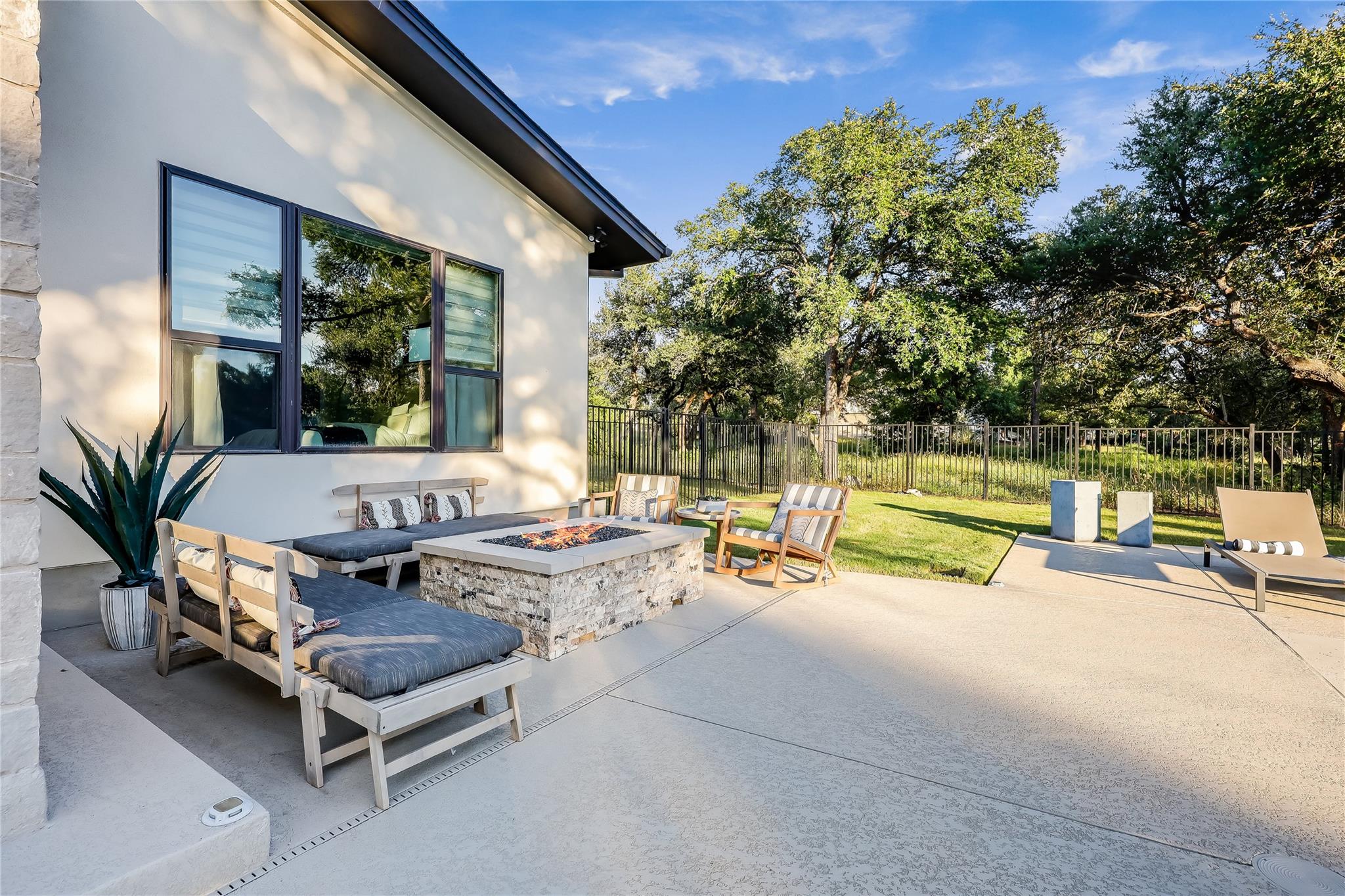 3213 Whitt Park Path, Leander, TX 78641