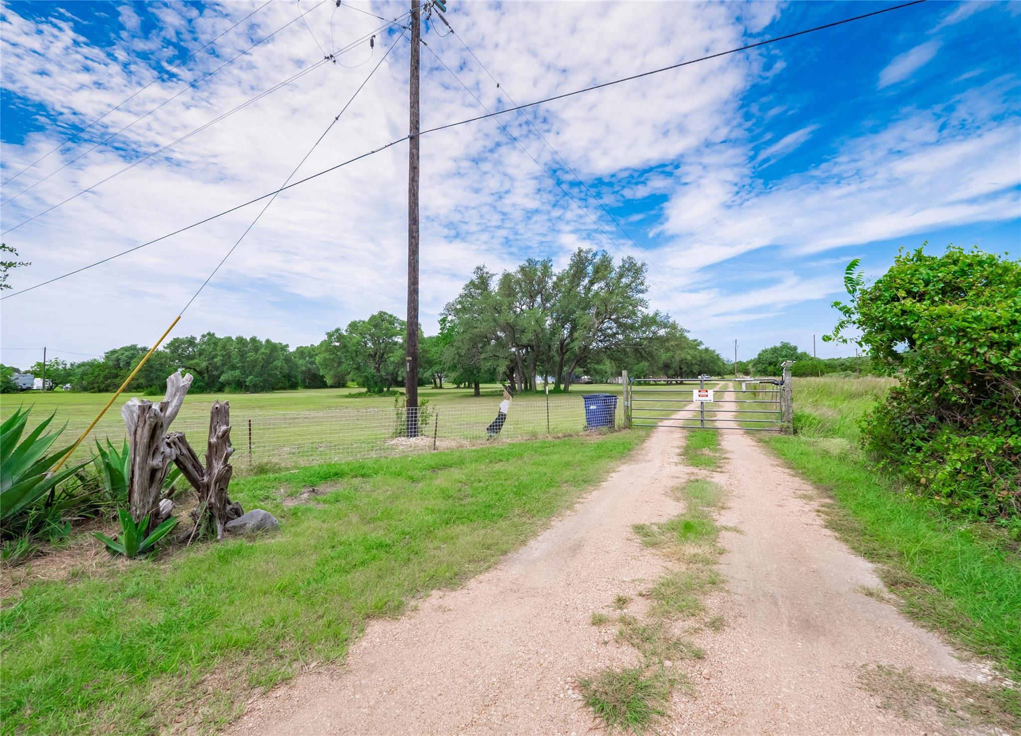 101 County Road 288, Liberty Hill, TX 78642