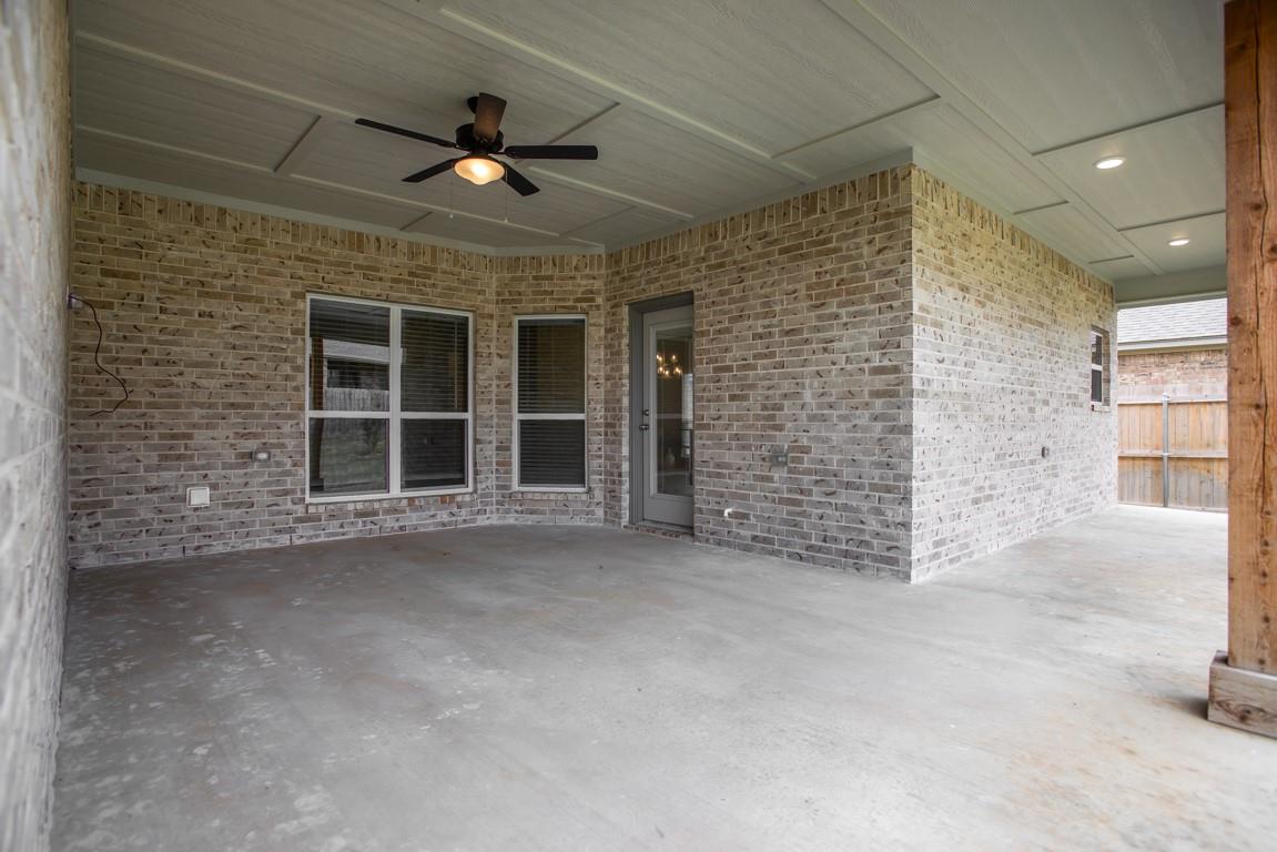 1014 Winchester Dr, Nolanville, TX 76559