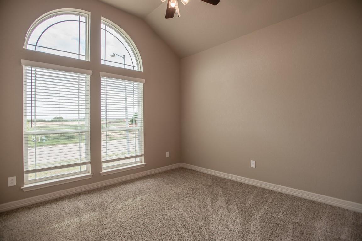 1014 Winchester Dr, Nolanville, TX 76559