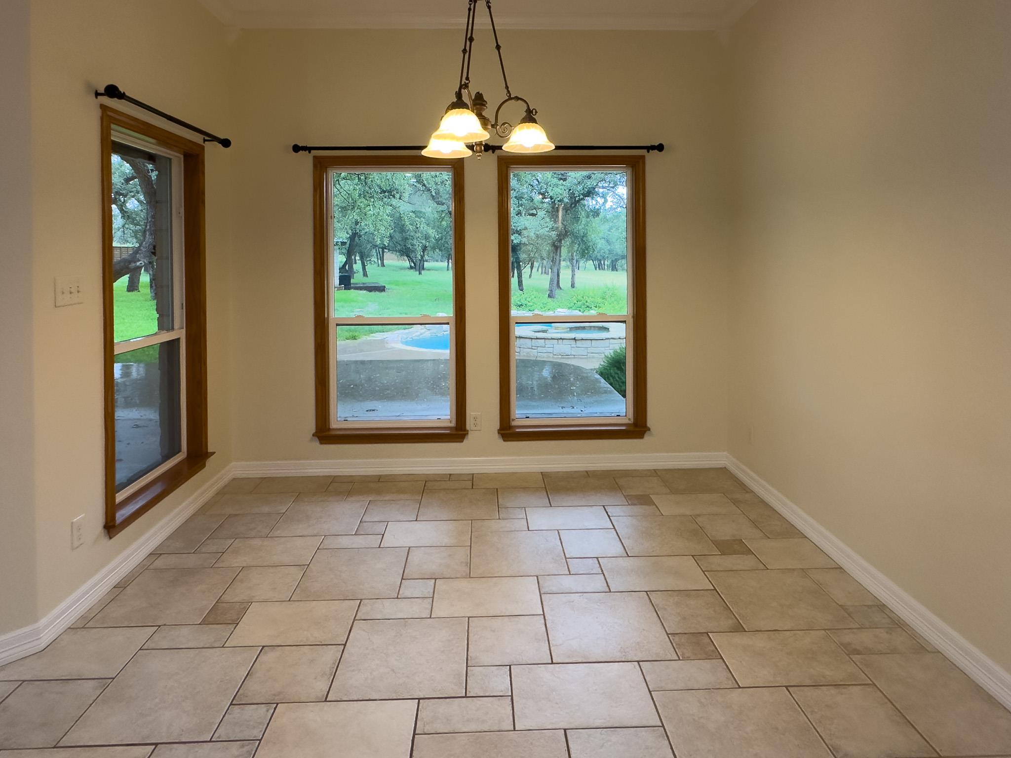 1448 Hidden Springs Dr, Salado, TX 76571