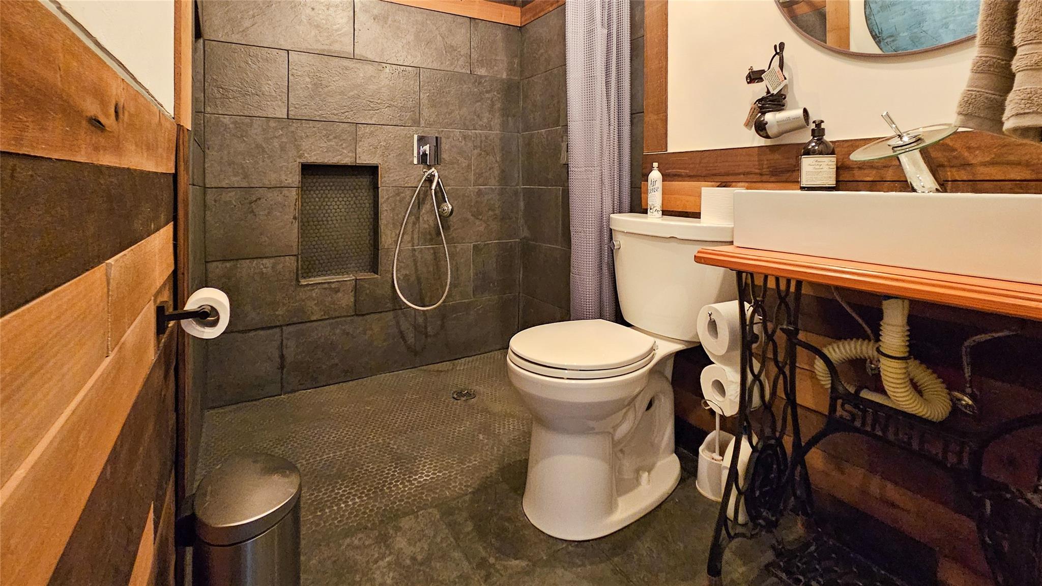 1609 Laurel St, Taylor, TX 76574