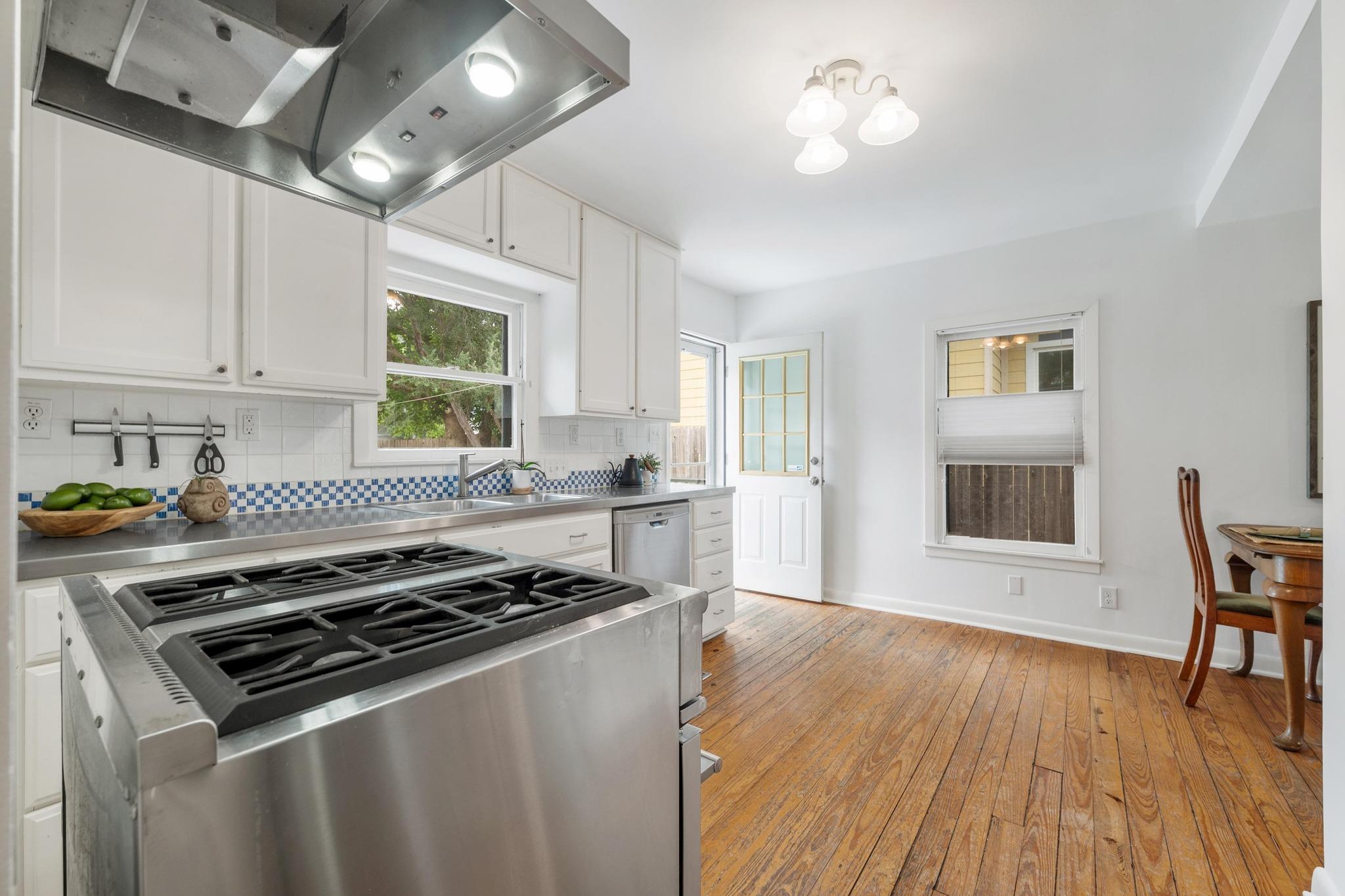 1903 40th St, Austin, TX 78731