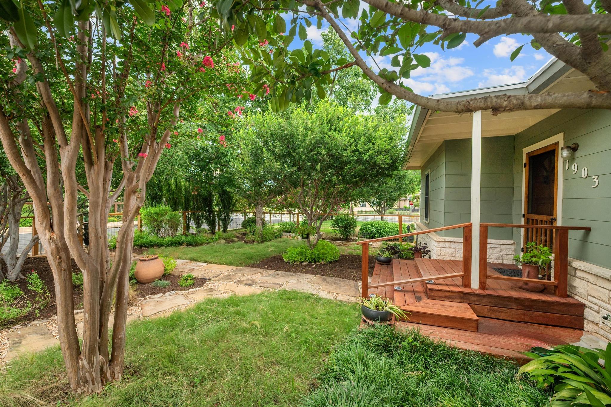 1903 40th St, Austin, TX 78731