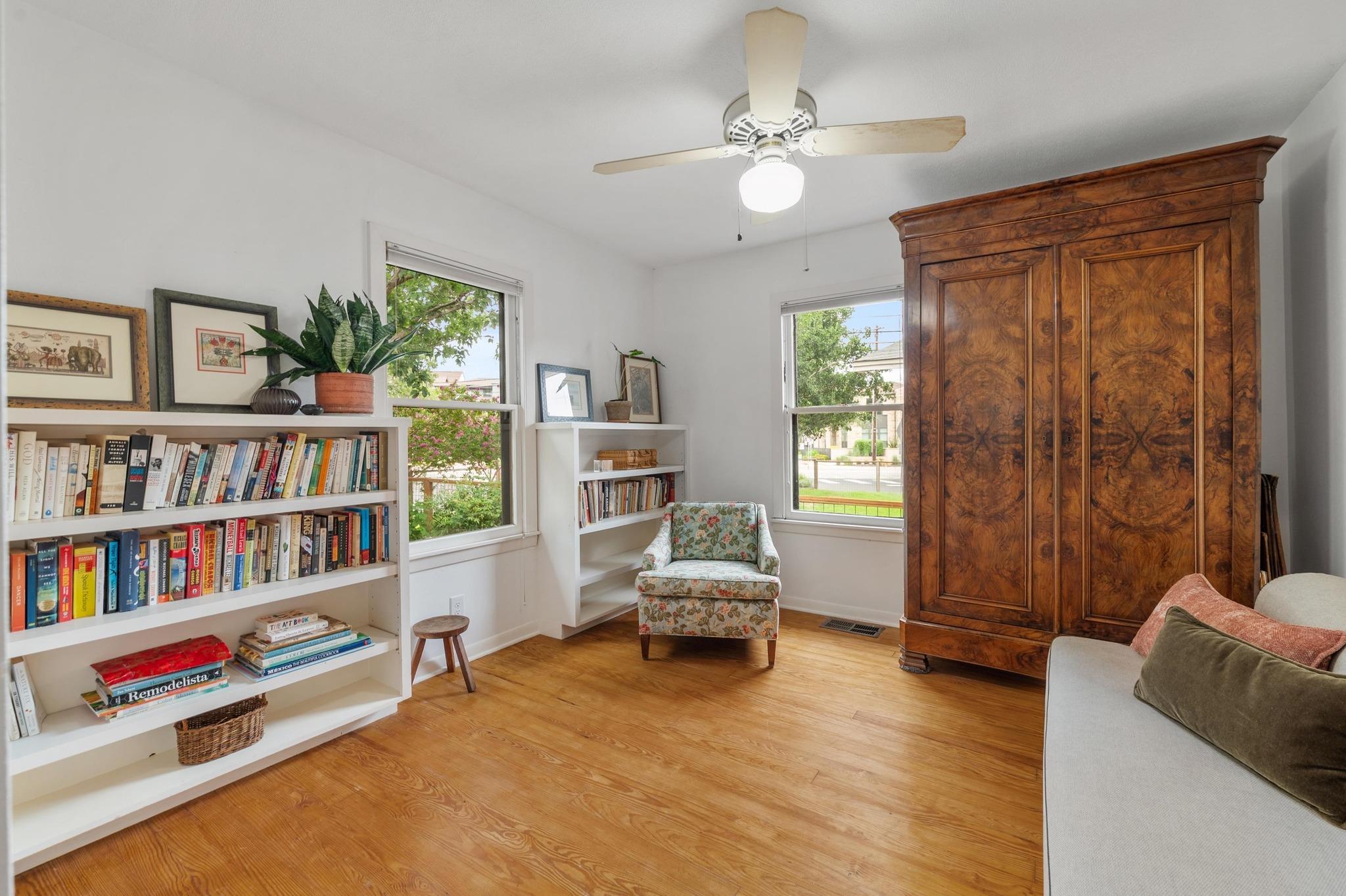 1903 40th St, Austin, TX 78731