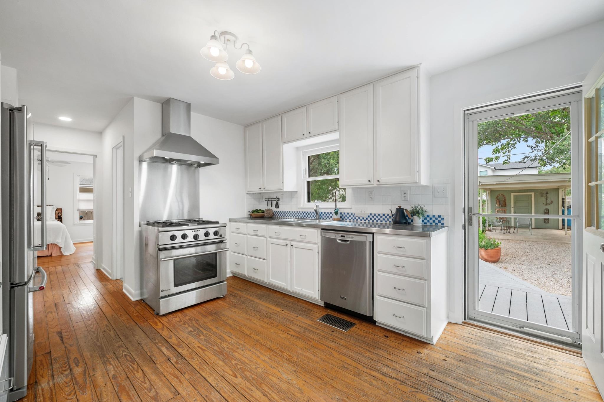 1903 40th St, Austin, TX 78731