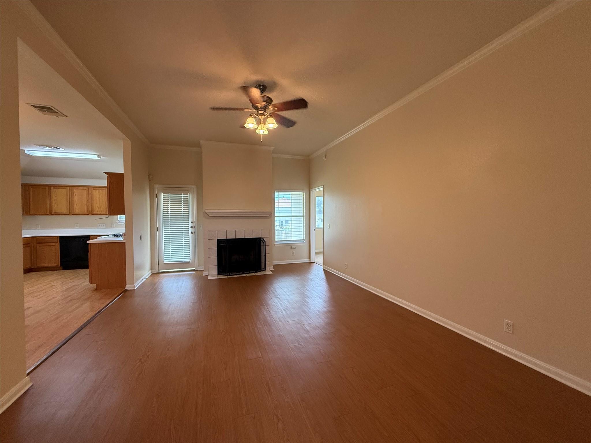 110 Little Lake Rd, Hutto, TX 78634