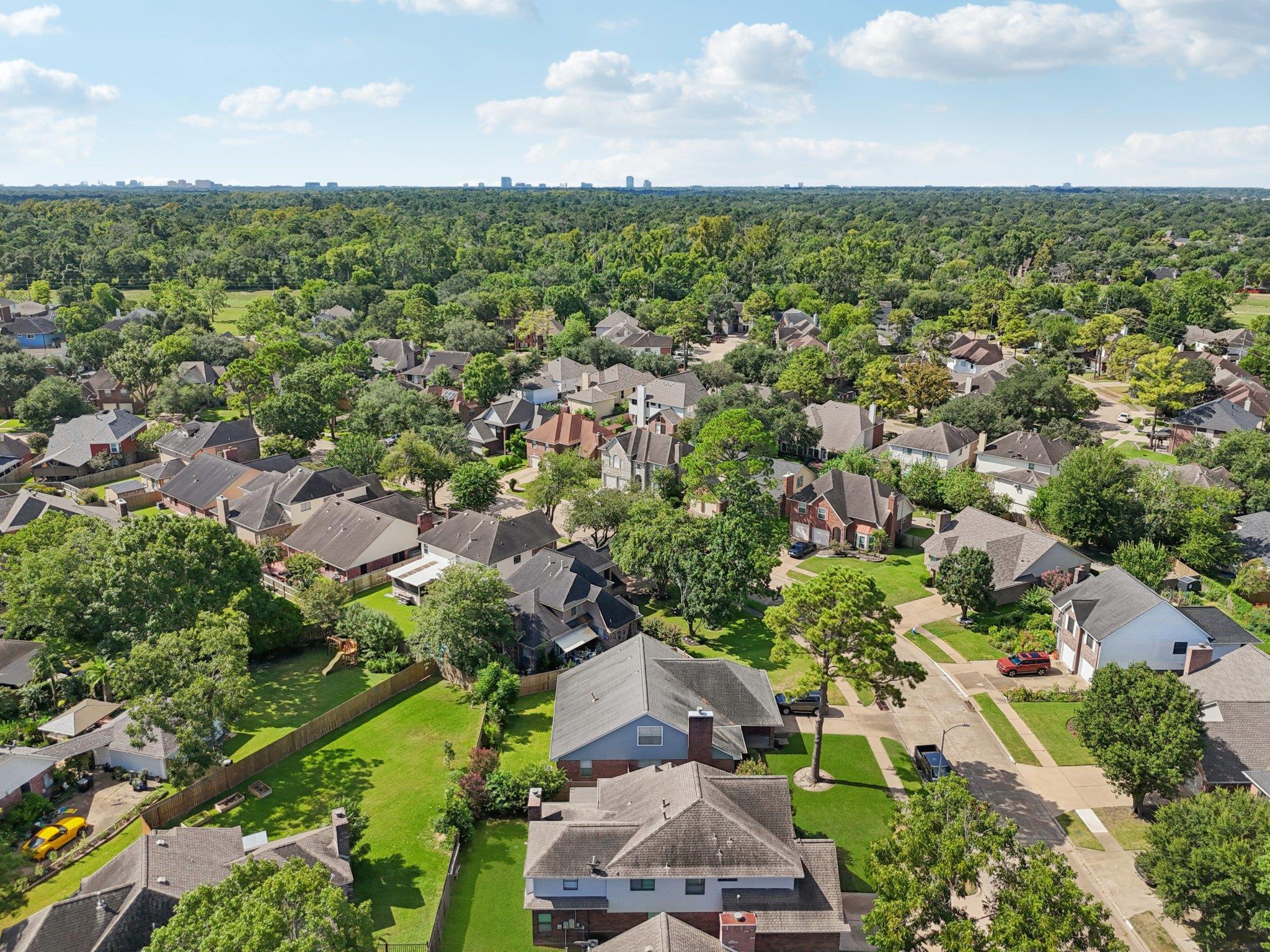 5810 N Magazine Cir, Houston, TX 77084