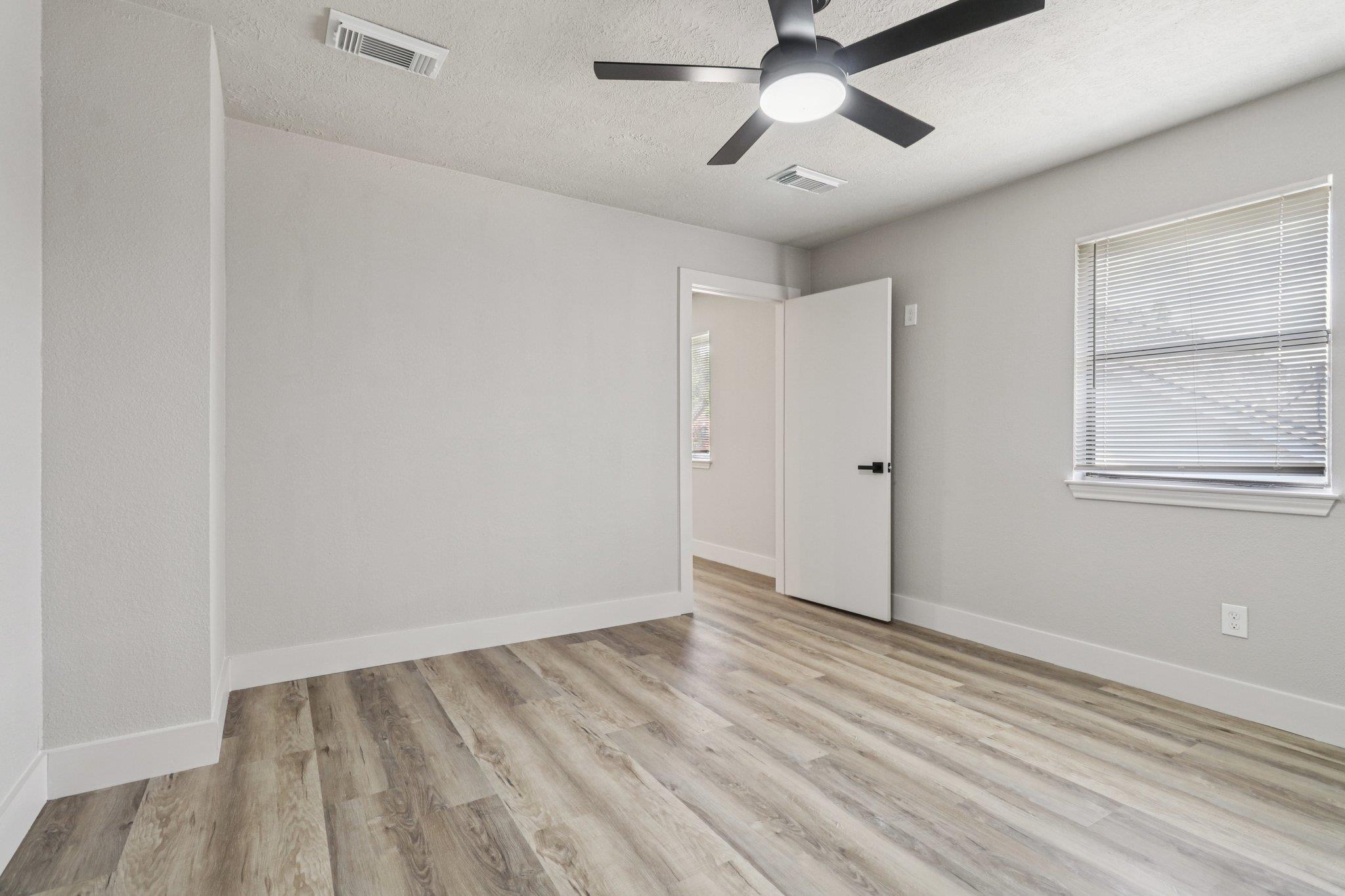 5810 N Magazine Cir, Houston, TX 77084