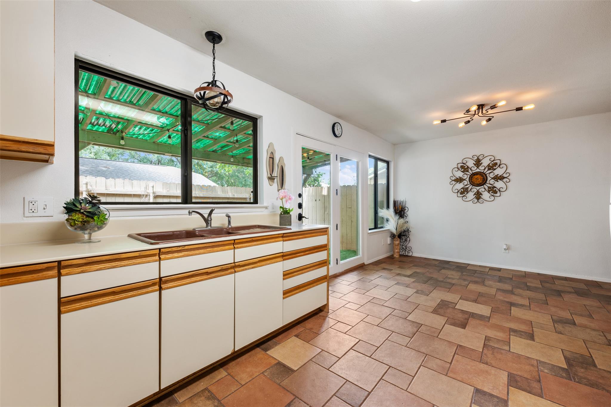 9504 Quail Village Ln, Austin, TX 78758