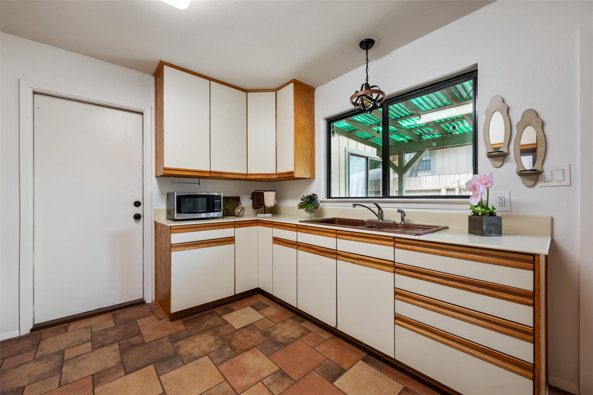 9504 Quail Village Ln, Austin, TX 78758