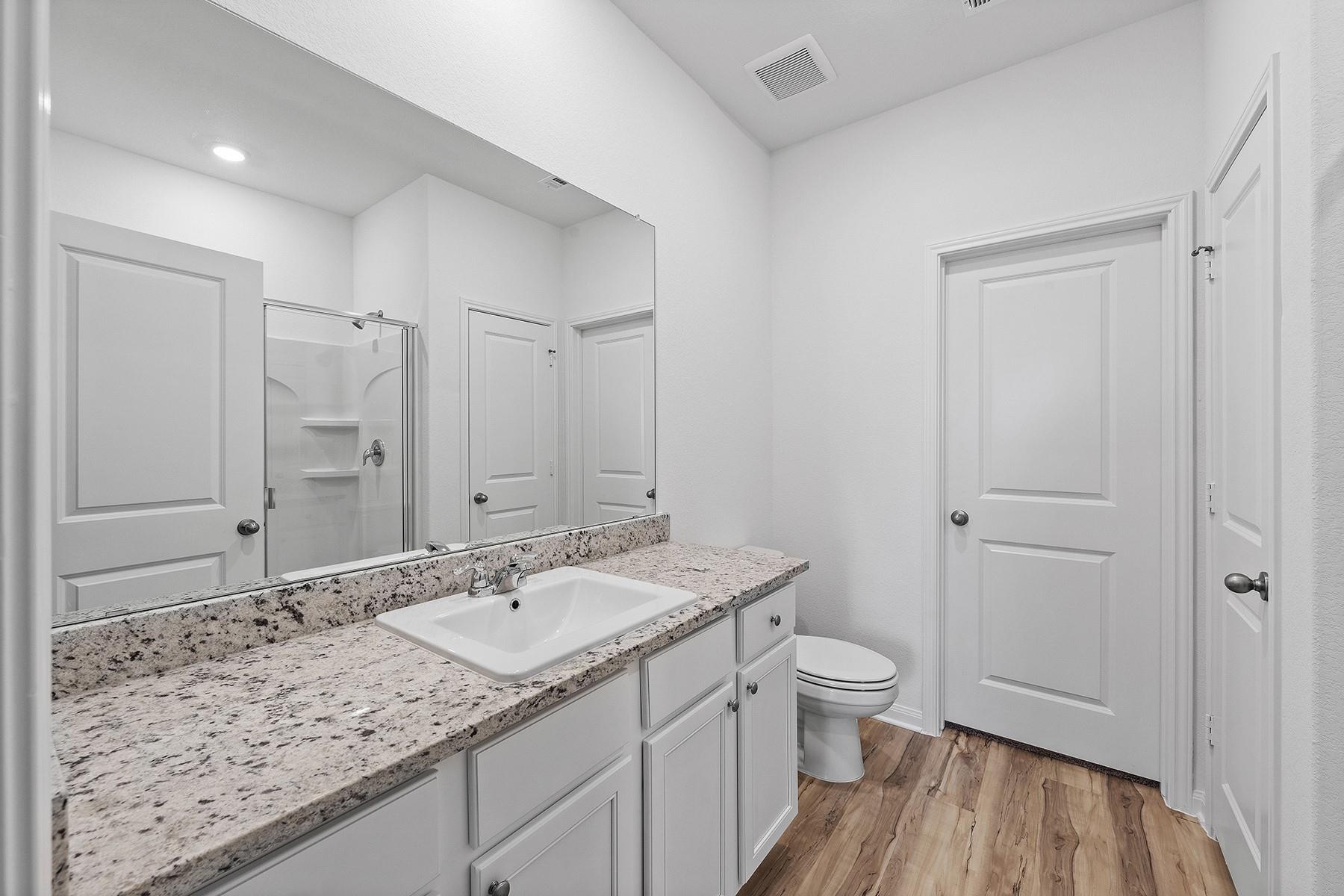 112 Paradise Canyon Dr, Jarrell, TX 76537