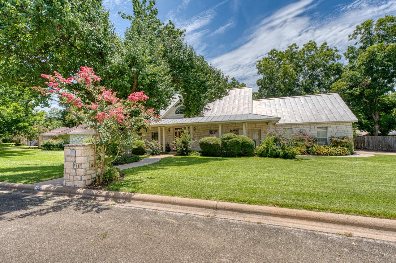 337 Colonial St, Meadowlakes, TX 78654