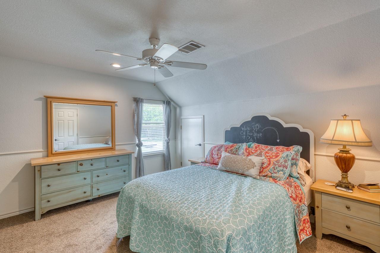 337 Colonial St, Meadowlakes, TX 78654