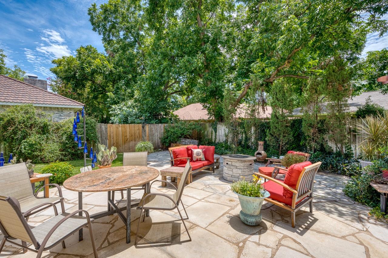 337 Colonial St, Meadowlakes, TX 78654