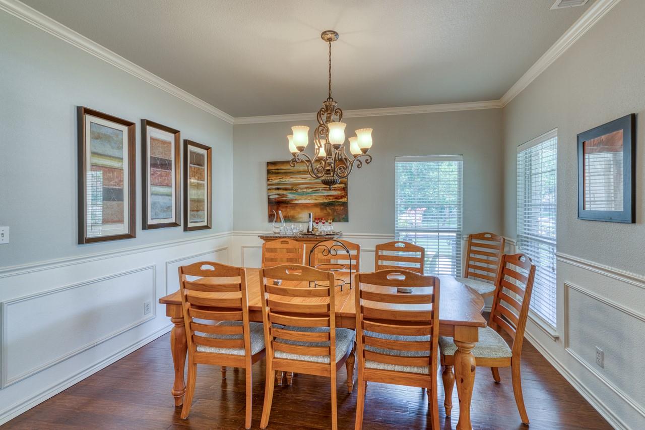 337 Colonial St, Meadowlakes, TX 78654
