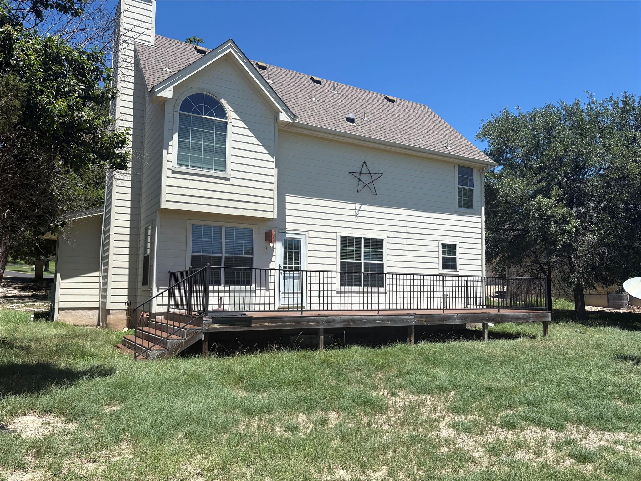 18678 Champions Cir, Point Venture, TX 78645