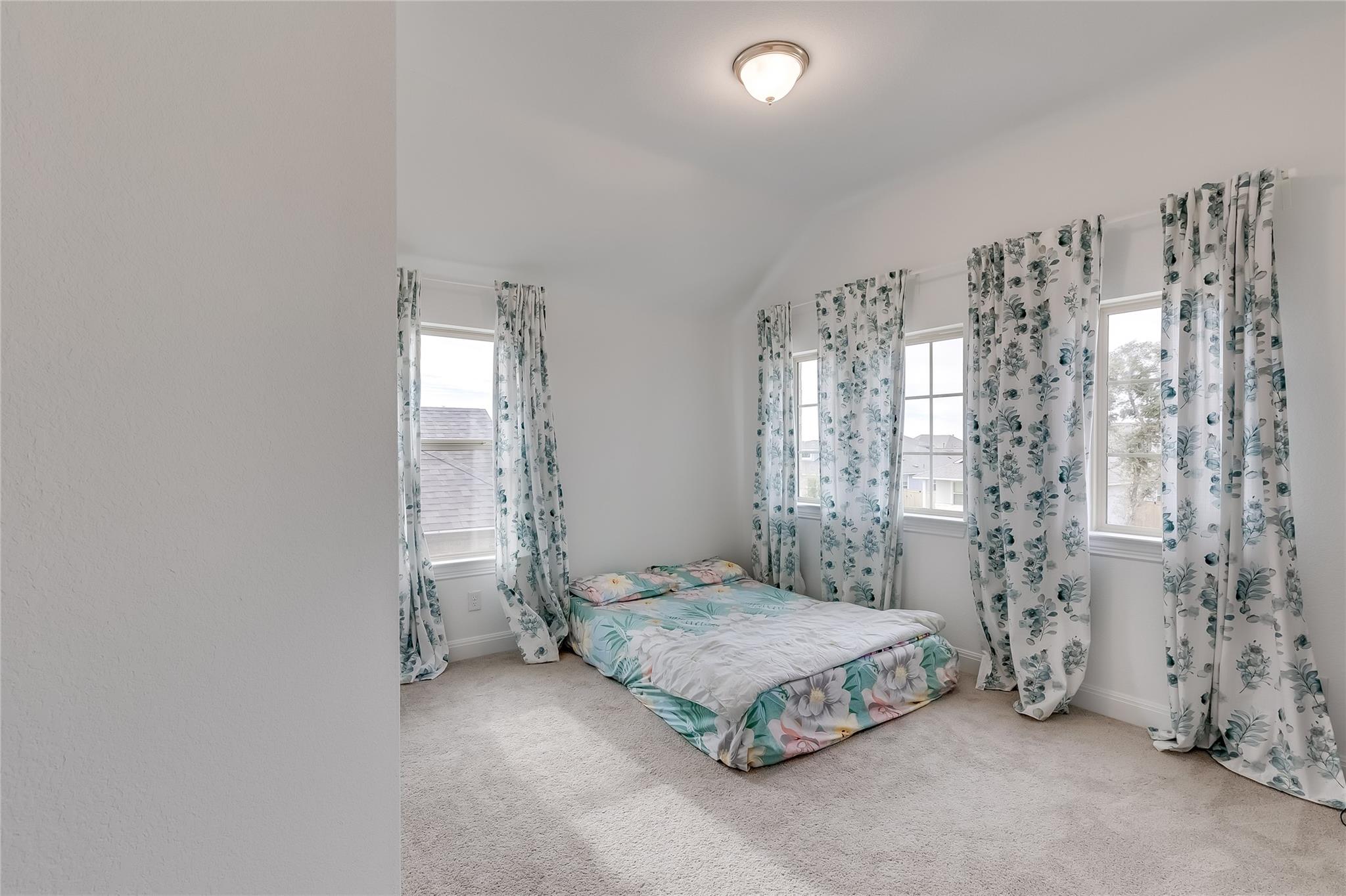 2808 Stone Branch Dr, Leander, TX 78641