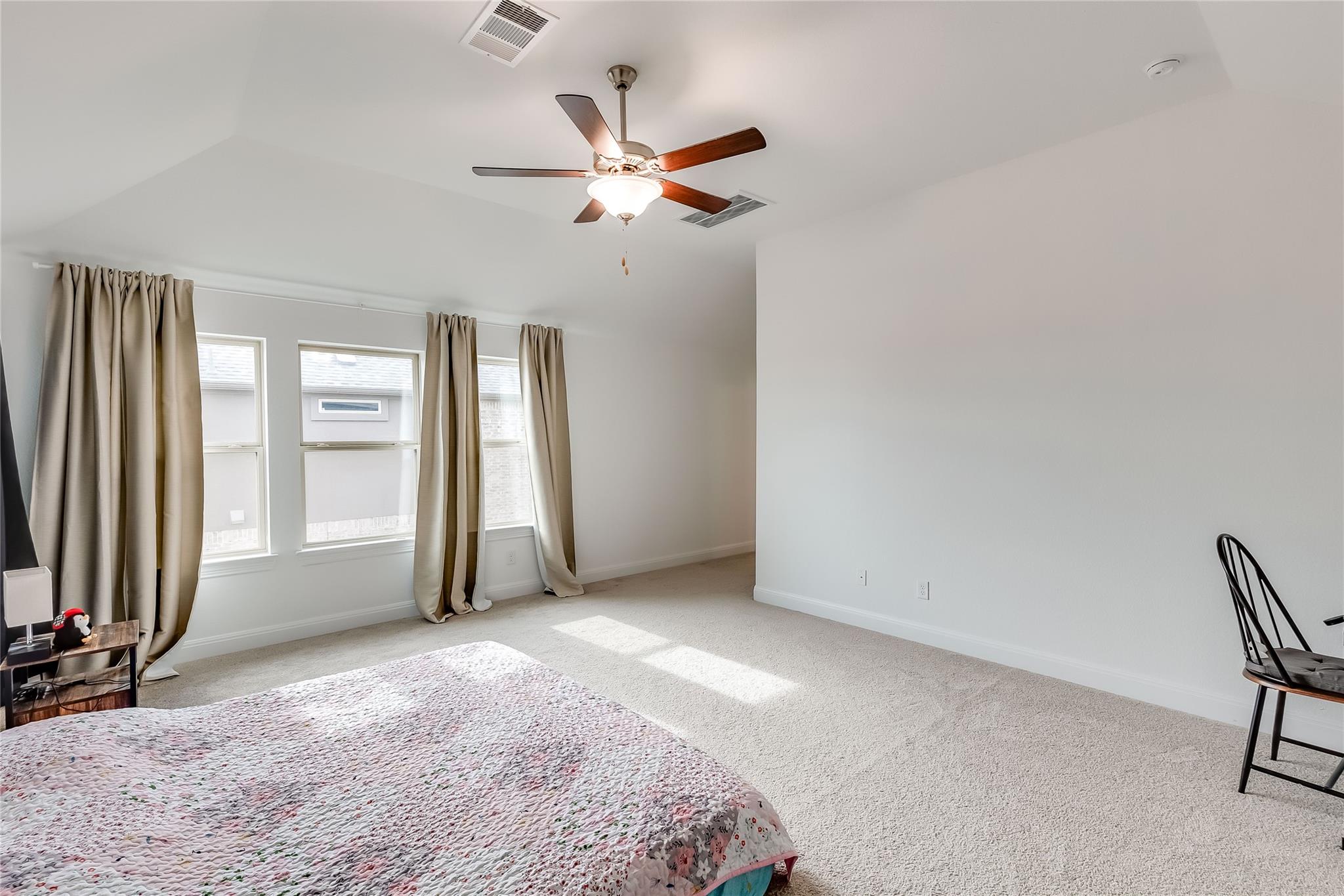 2808 Stone Branch Dr, Leander, TX 78641