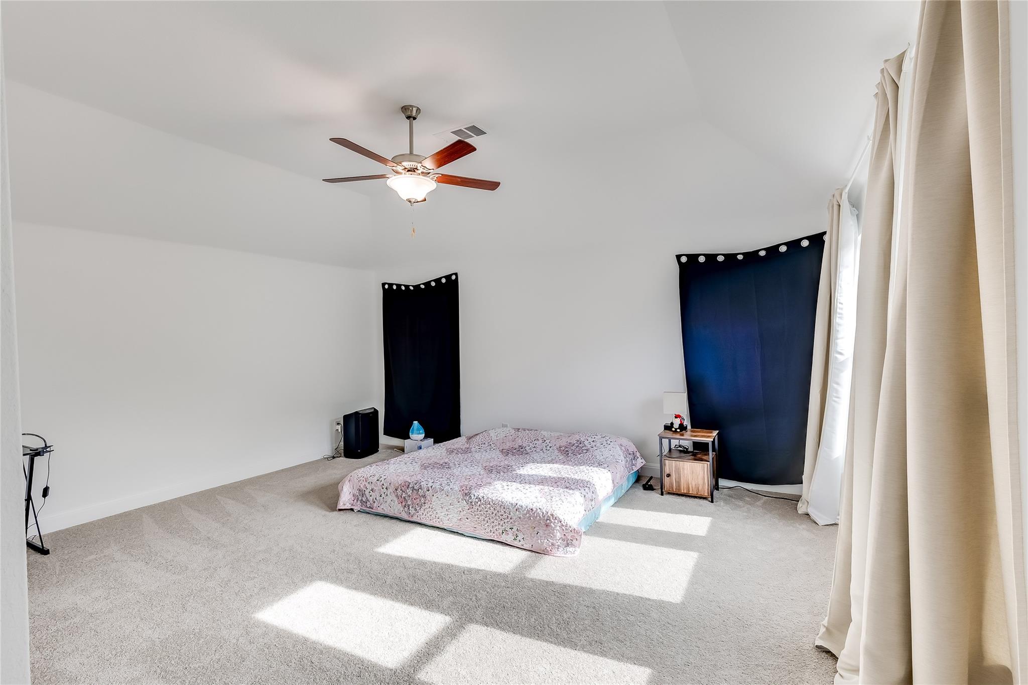 2808 Stone Branch Dr, Leander, TX 78641