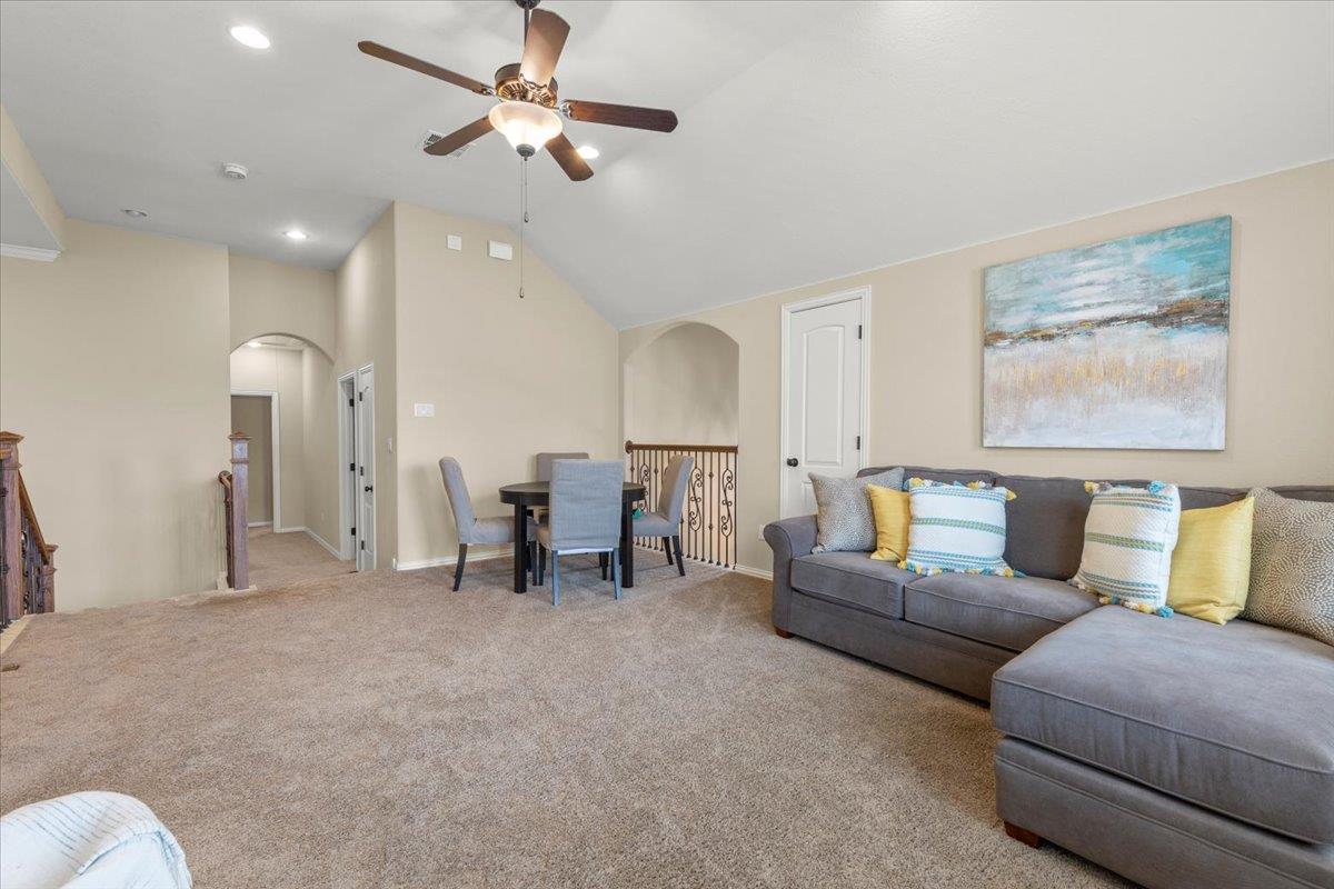4358 Caldwell Palm Cir, Round Rock, TX 78665