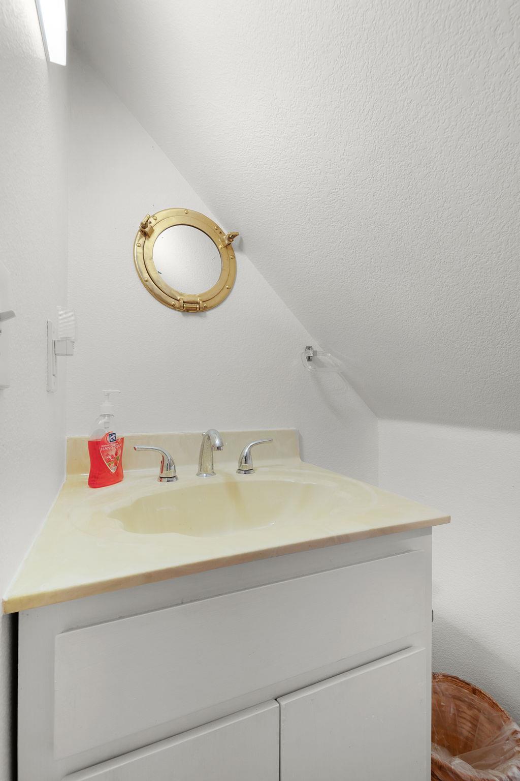 124 Harvest Trl, Tow, TX 78672