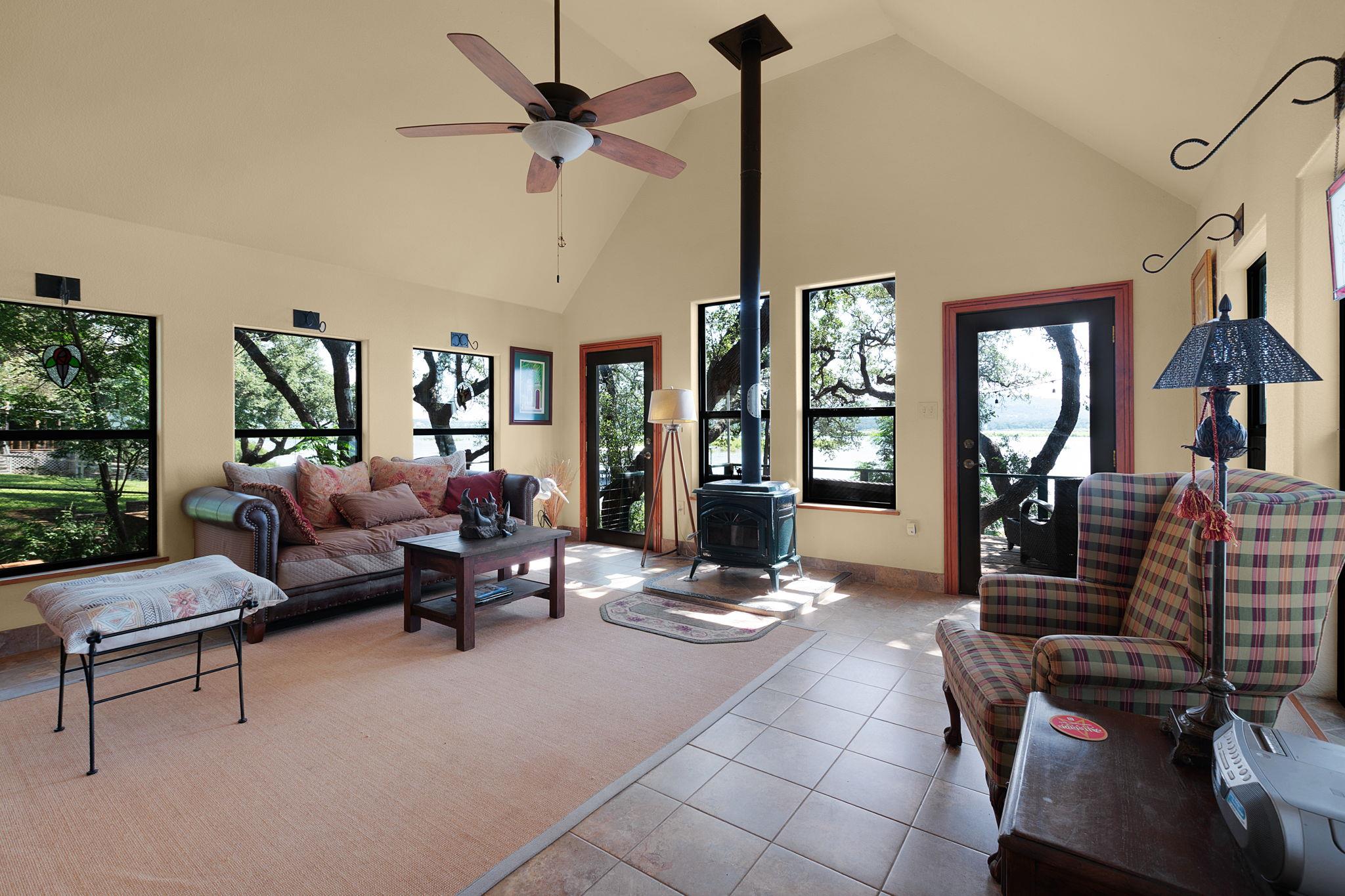 124 Harvest Trl, Tow, TX 78672