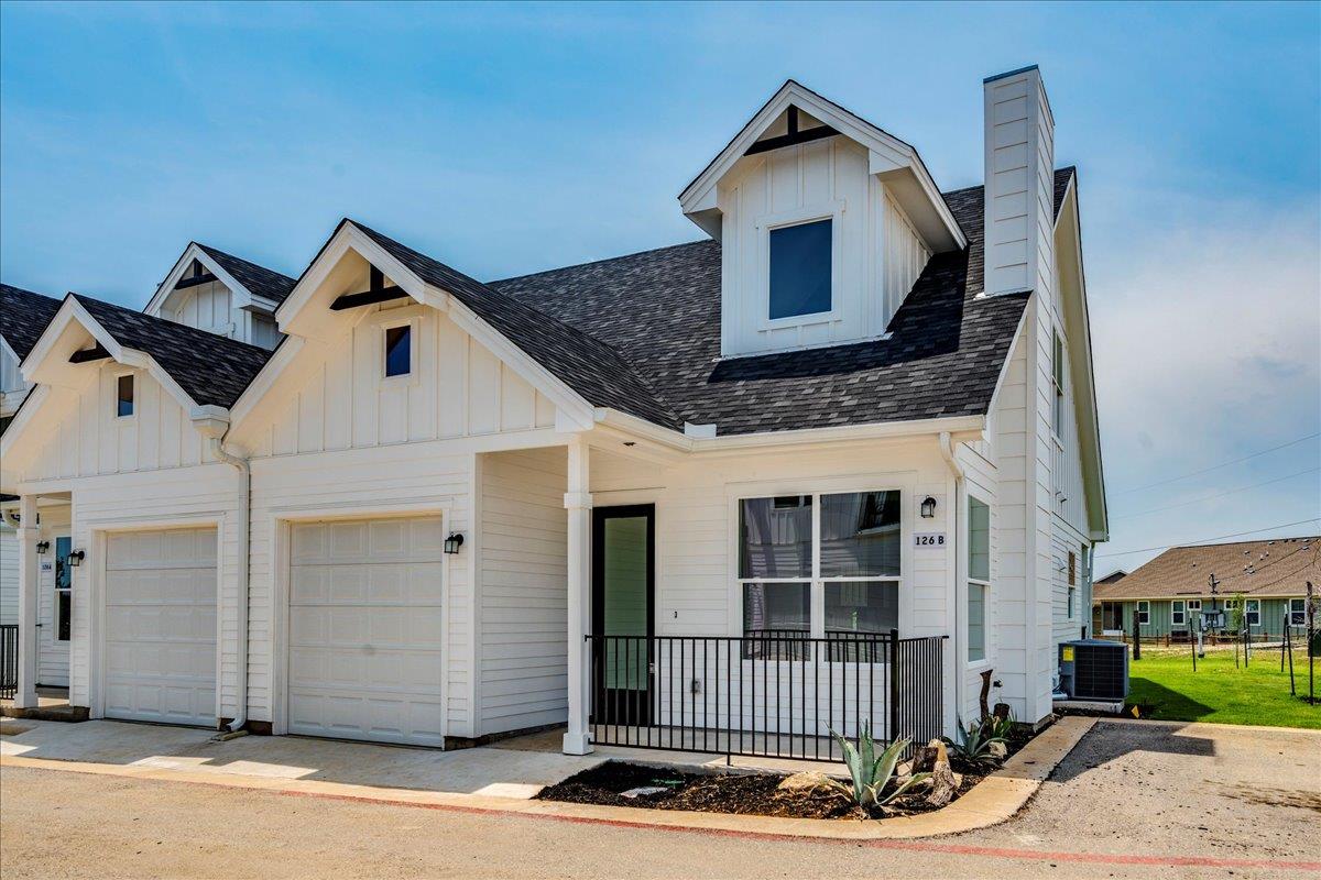 126 Lourdes Ct # B, Dripping Springs, TX 78620