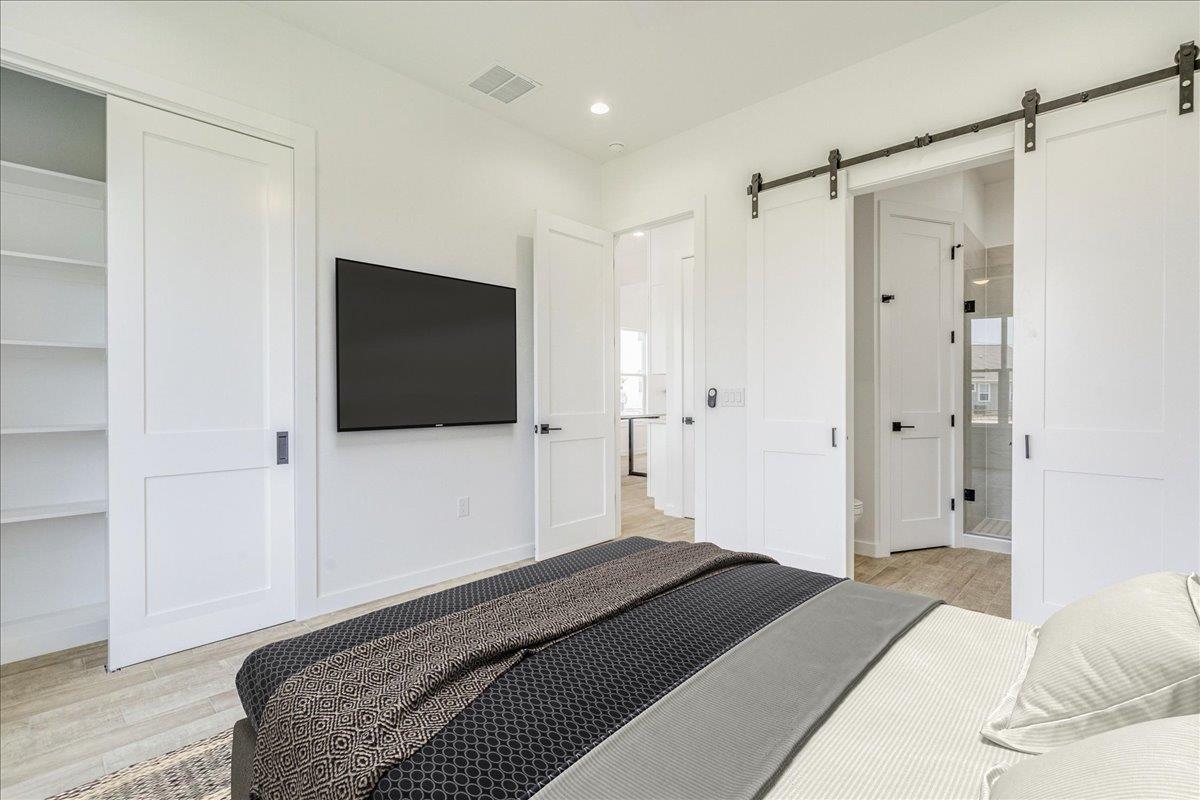 126 Lourdes Ct # B, Dripping Springs, TX 78620