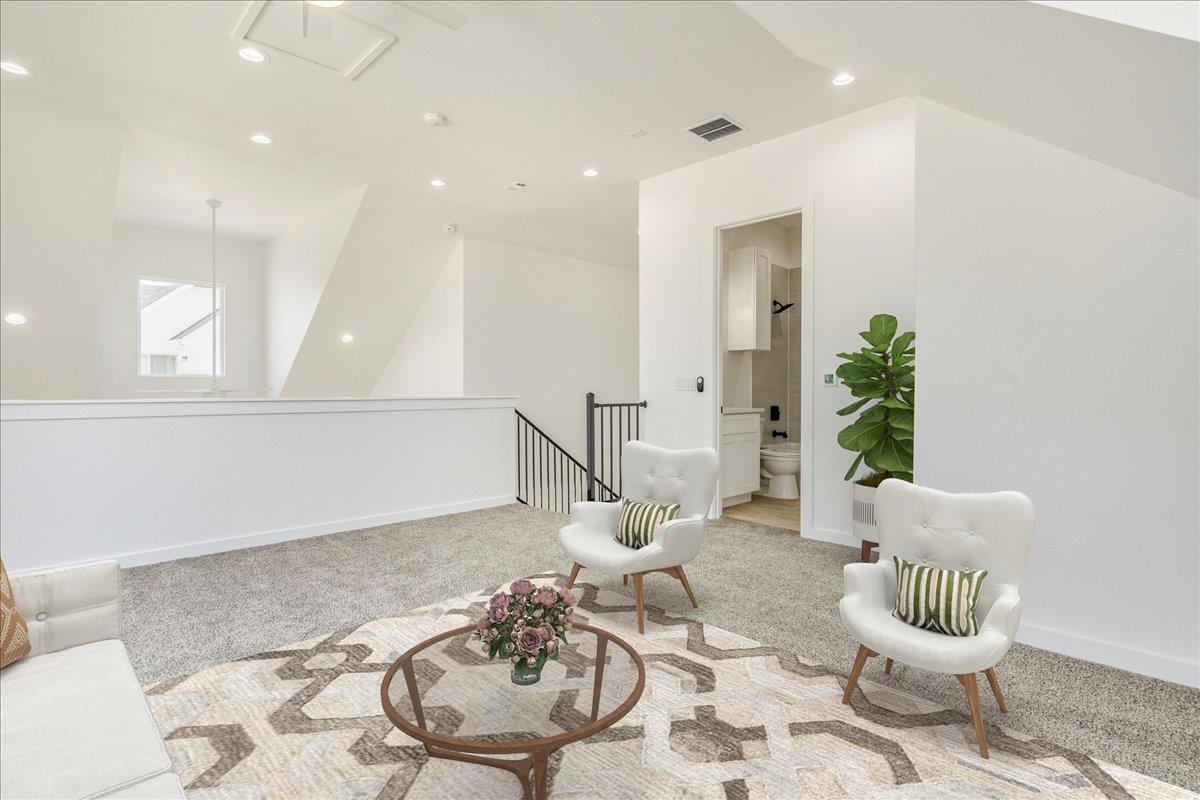 126 Lourdes Ct # B, Dripping Springs, TX 78620