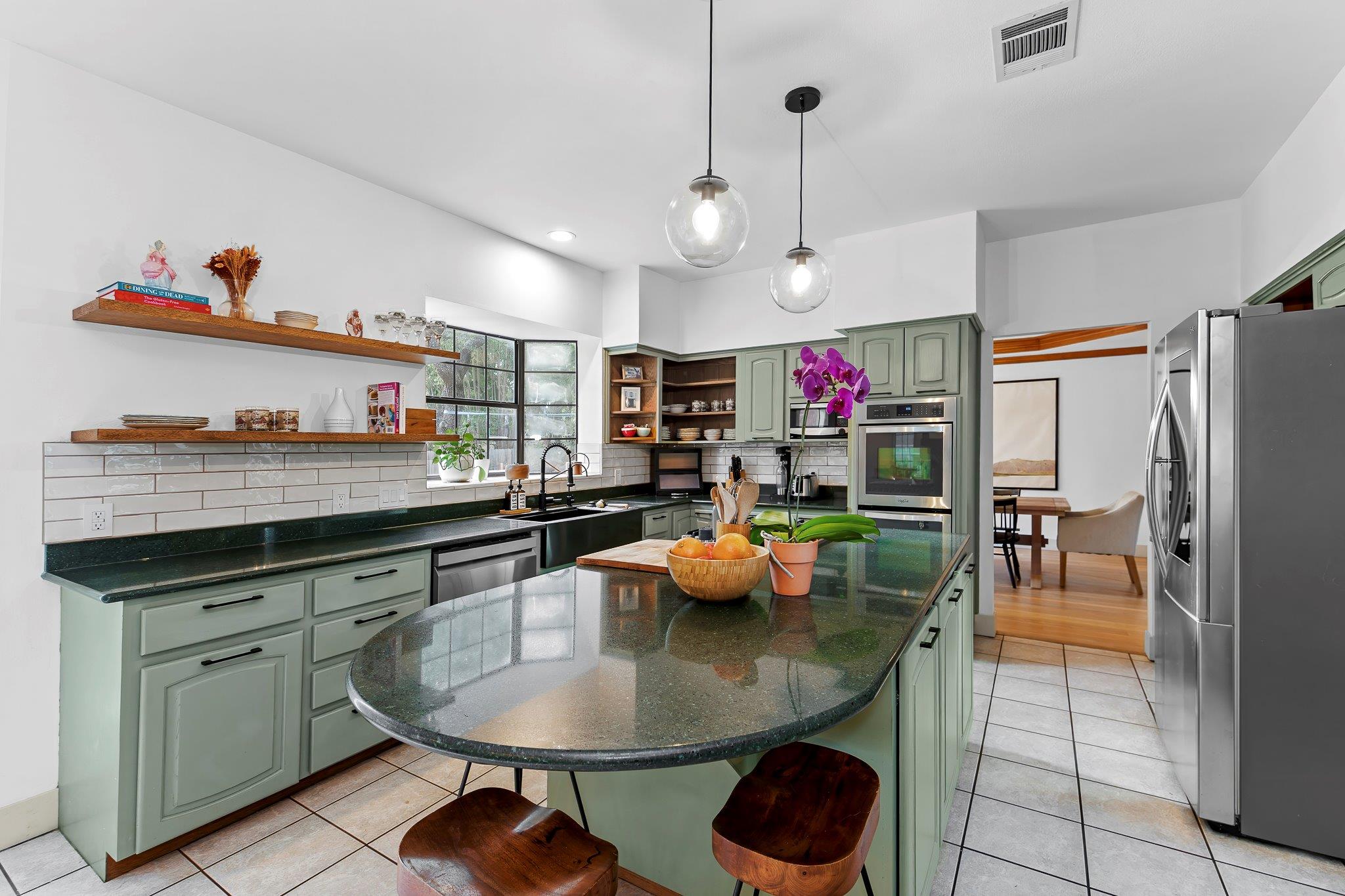 10712 Shackelford Dr, Austin, TX 78748