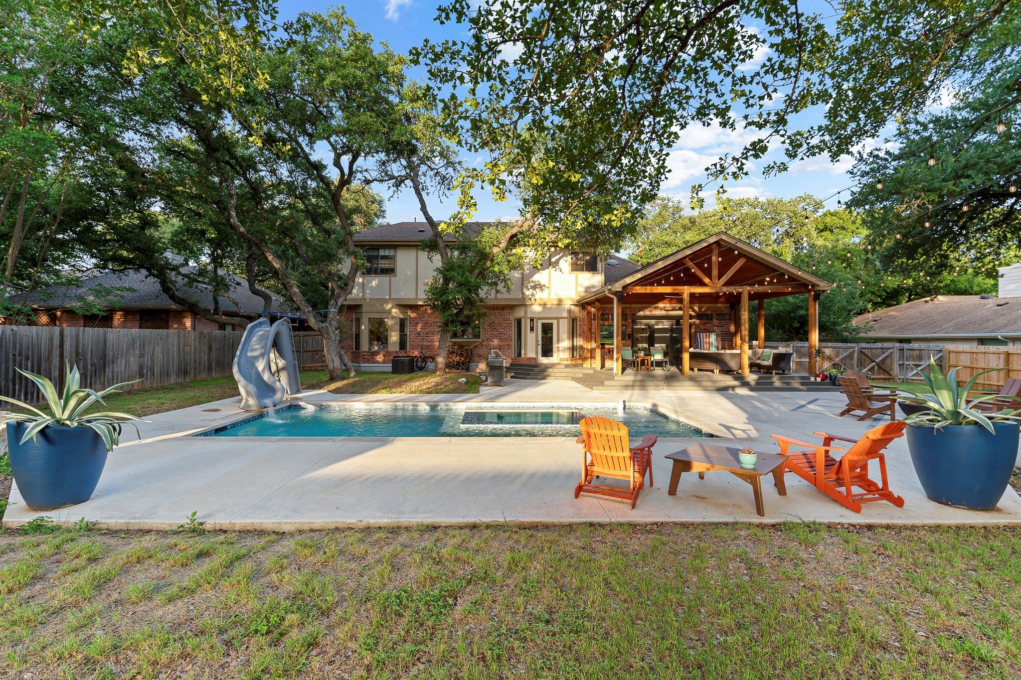 10712 Shackelford Dr, Austin, TX 78748
