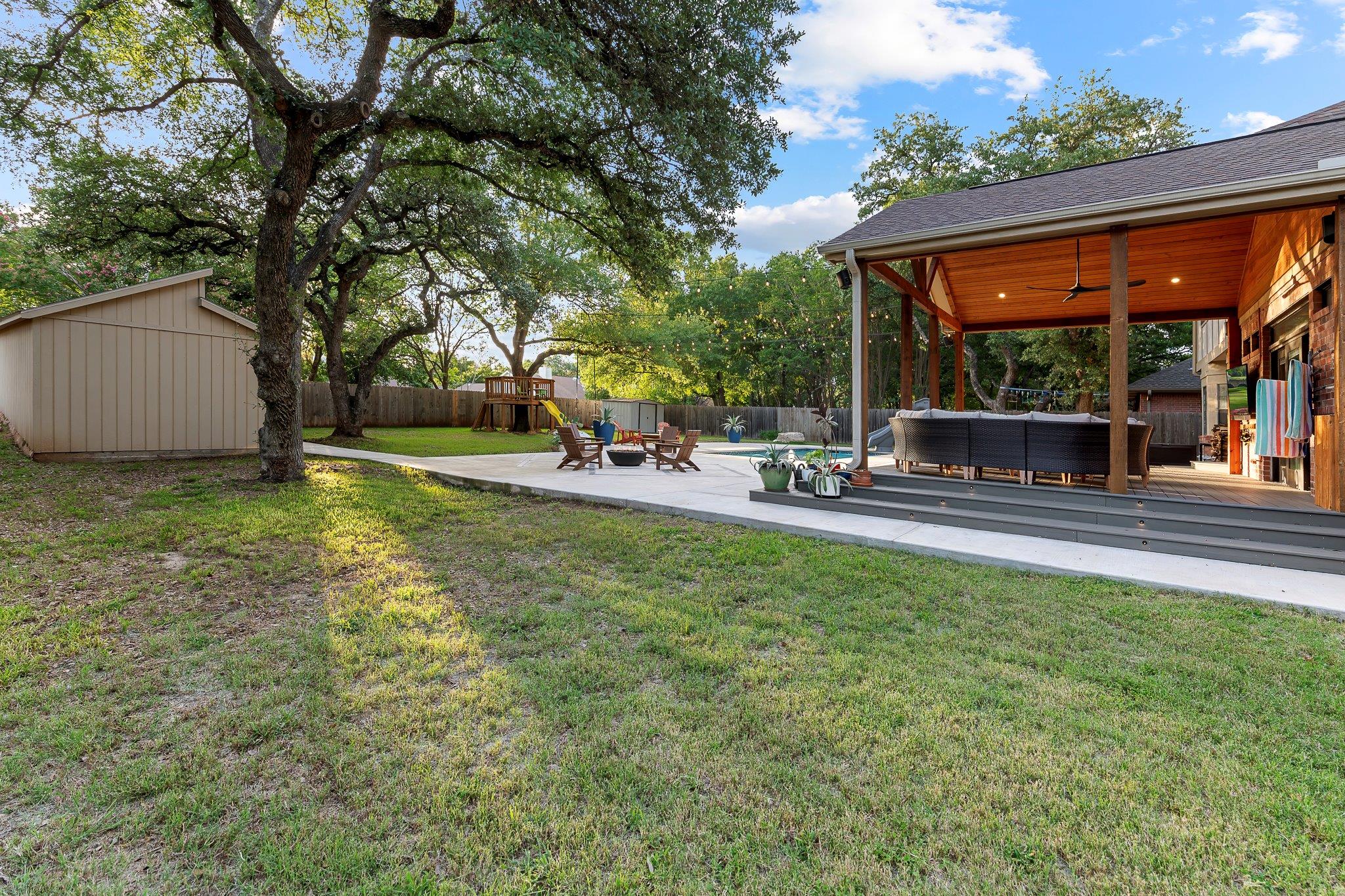 10712 Shackelford Dr, Austin, TX 78748