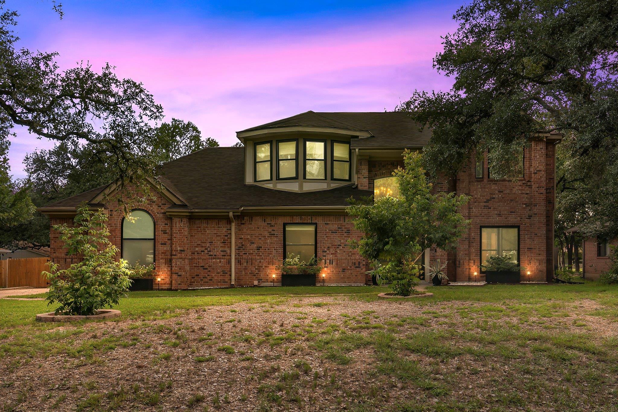 10712 Shackelford Dr, Austin, TX 78748