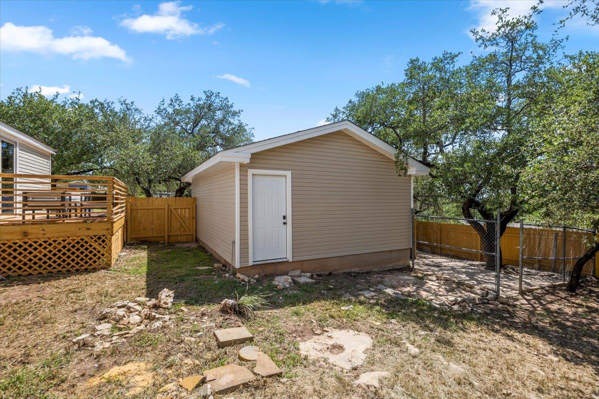 21503 Coyote Trl, Lago Vista, TX 78645